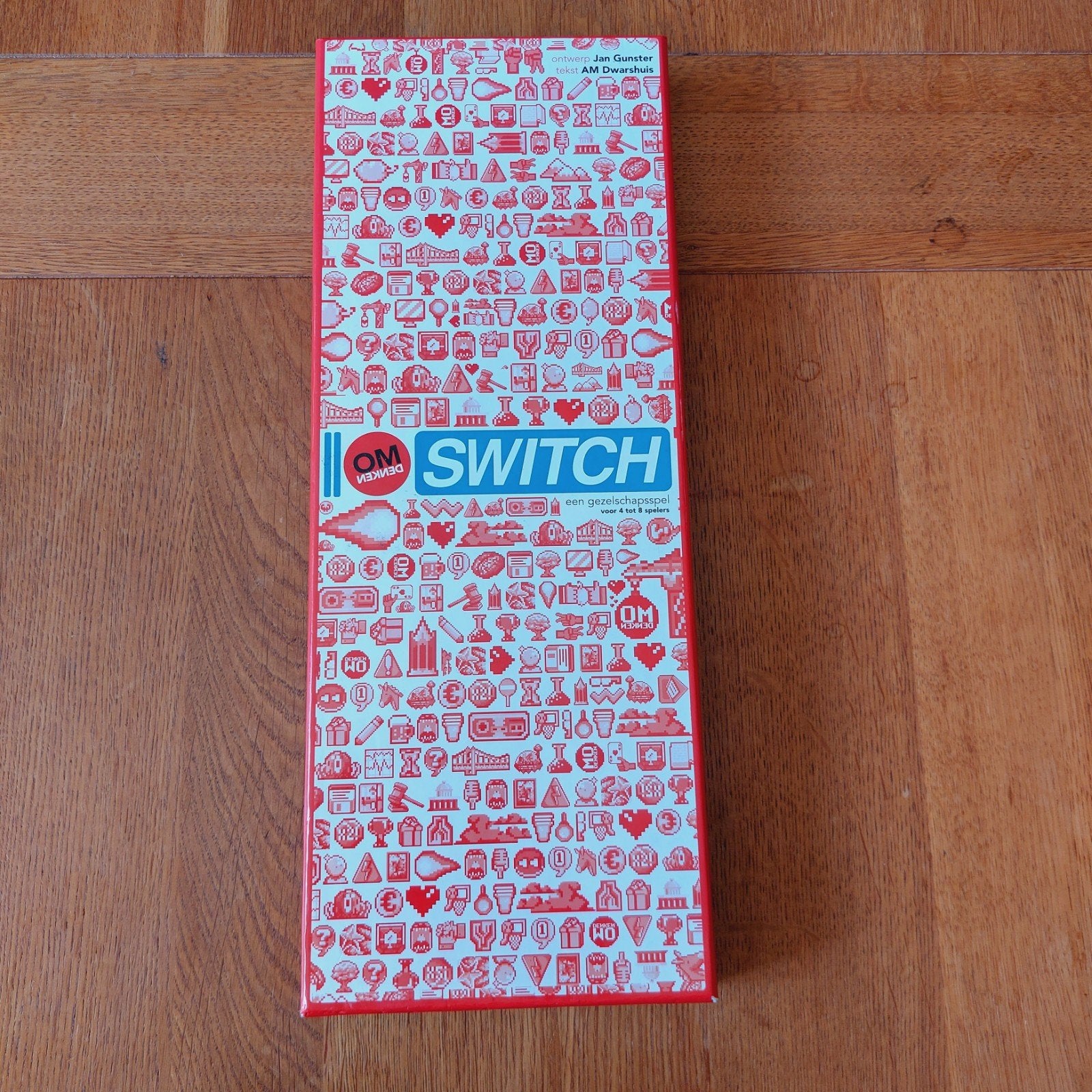 Switch: Het ontregelende gezelschapsspel van Omdenken, Vijf spelers of meer, Ophalen of Verzenden, Zo goed als nieuw, Omdenken