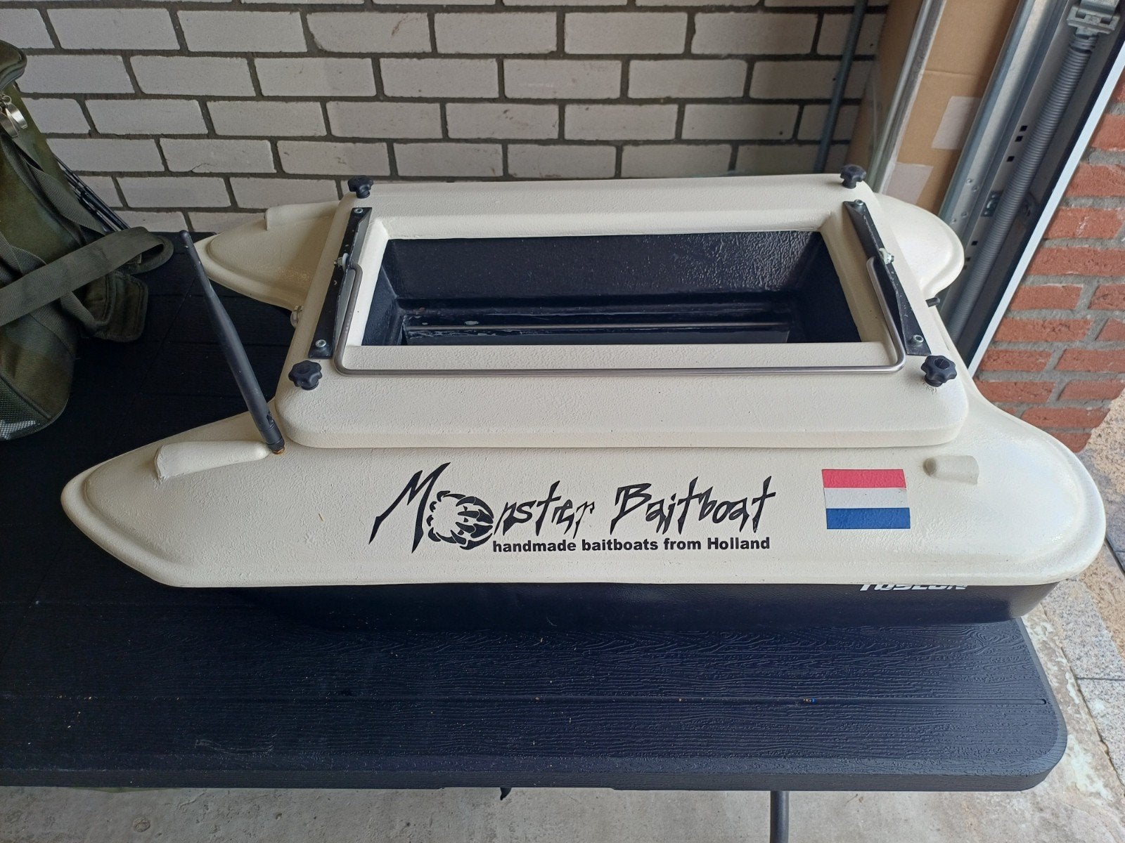 Voerboot Monster baitboat holland, Ophalen, Gebruikt, Complete set