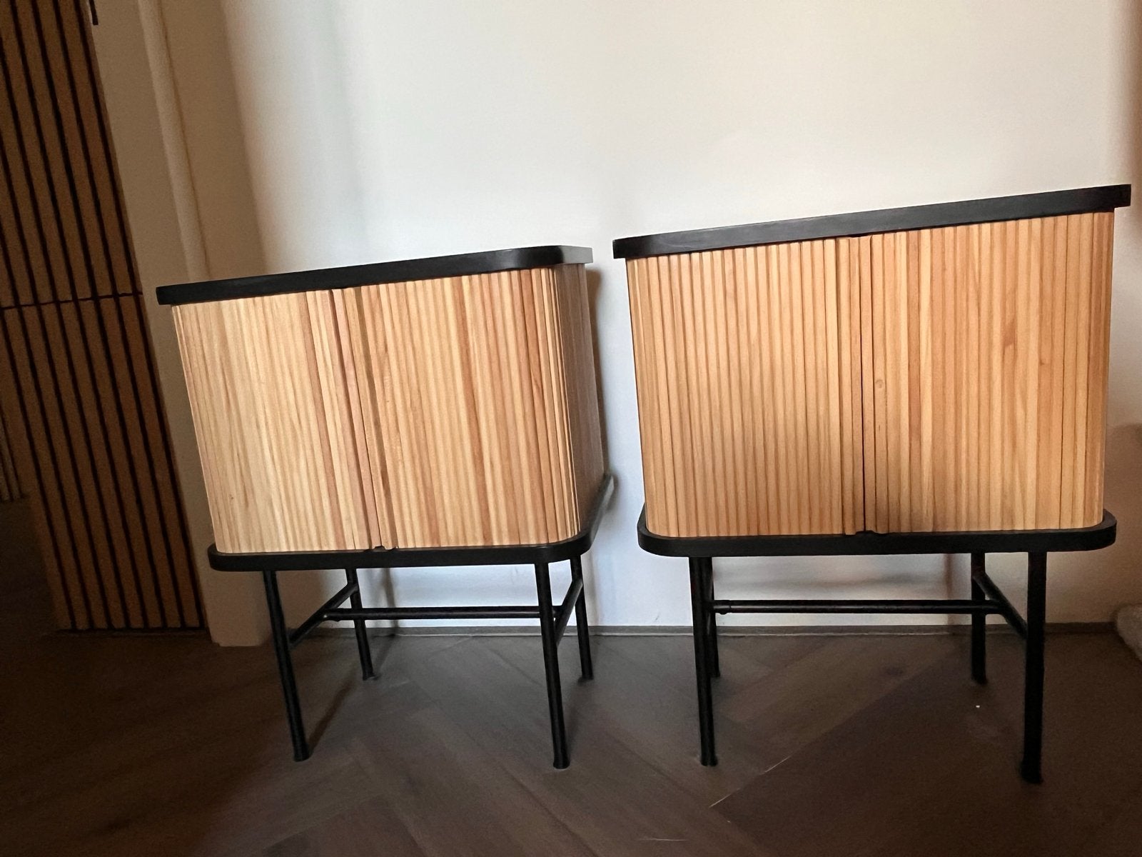 Nachtkastjes H&M Home - 2 stuks, Huis en Inrichting, Ophalen, 55 tot 70 cm, Zo goed als nieuw, 45 tot 65 cm