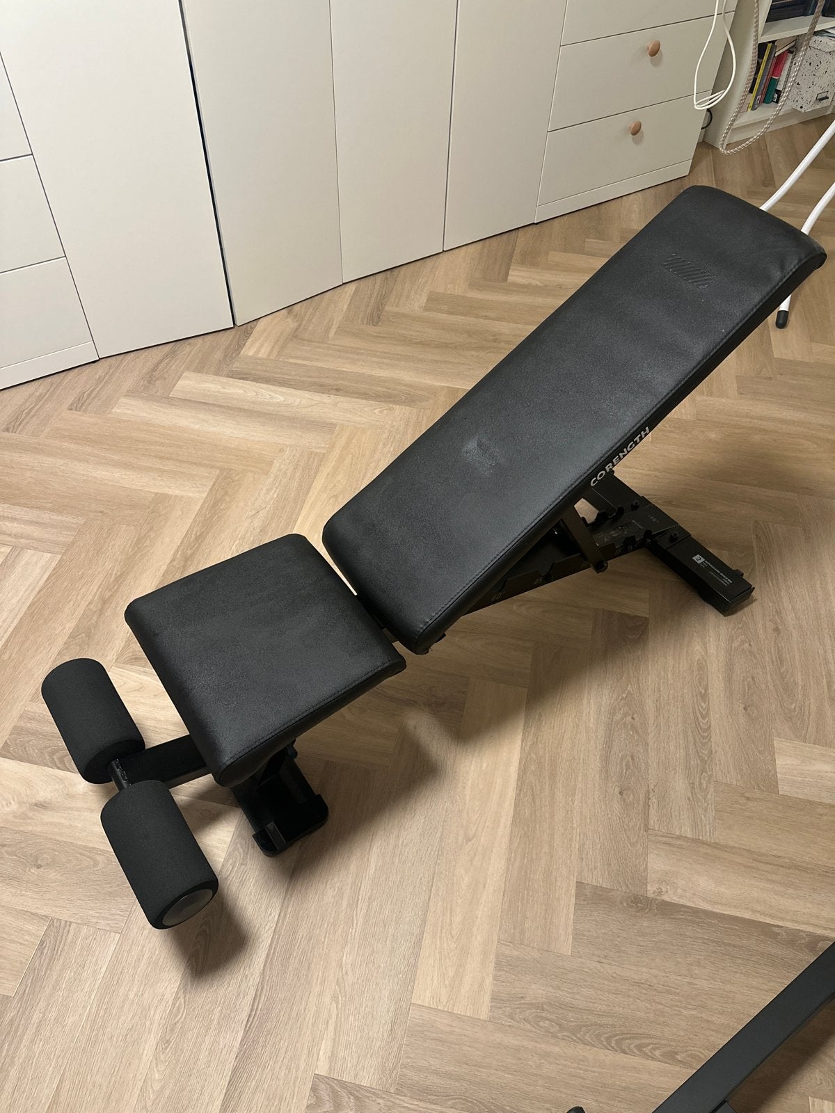 Corength Bodybuilding Bench 900 - Verstelbare Fitnessbank, Sport en Fitness, Ophalen, Zo goed als nieuw, Borst, Fitnessbank