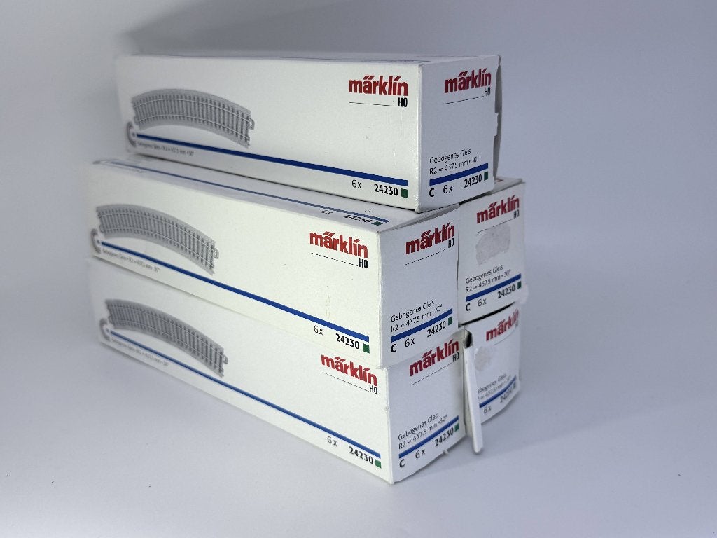 Marklin 24230 - Gebogen rail R2 (30 stuks), Hobby en Vrije tijd, Modeltreinen | H0, Wisselstroom, Marklin, Rails, Ophalen of Verzenden
