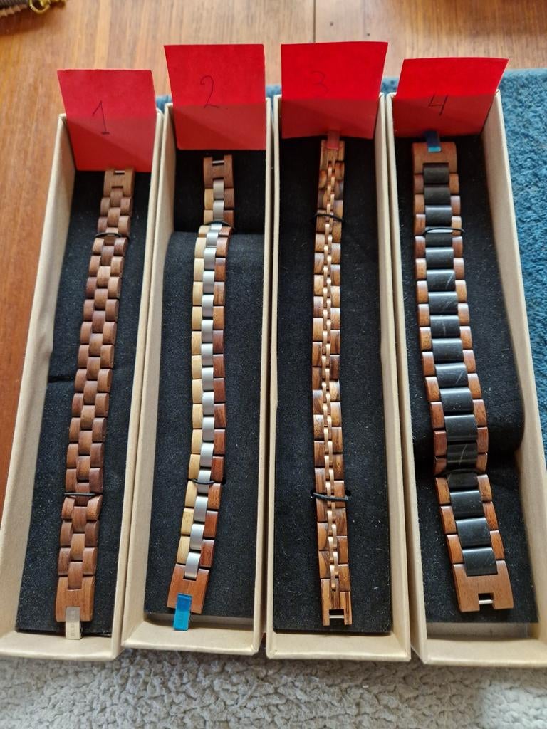 Design/Retro styl Houten Armband  21cm Per armband €12.50, Ophalen of Verzenden, Nieuw, Overige kleuren, Hout