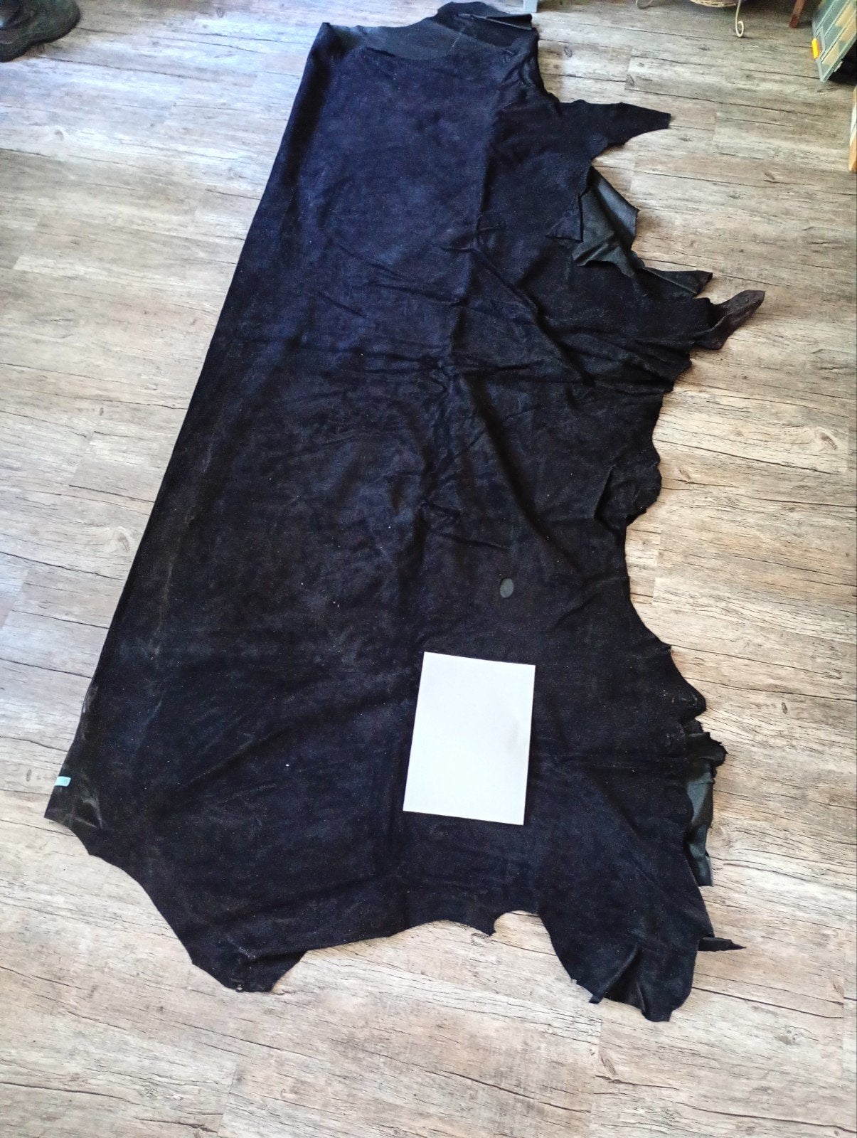 Foto 2 van 4 Zwarte Top Grain Luxe Automotive leren Huid matching color