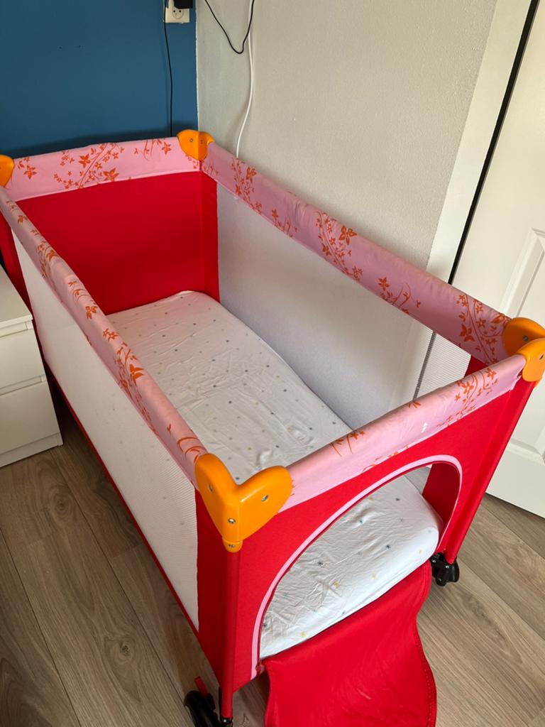 Prenatal camping bed with foldable mattress, Ophalen, Minder dan 140 cm, Minder dan 70 cm
