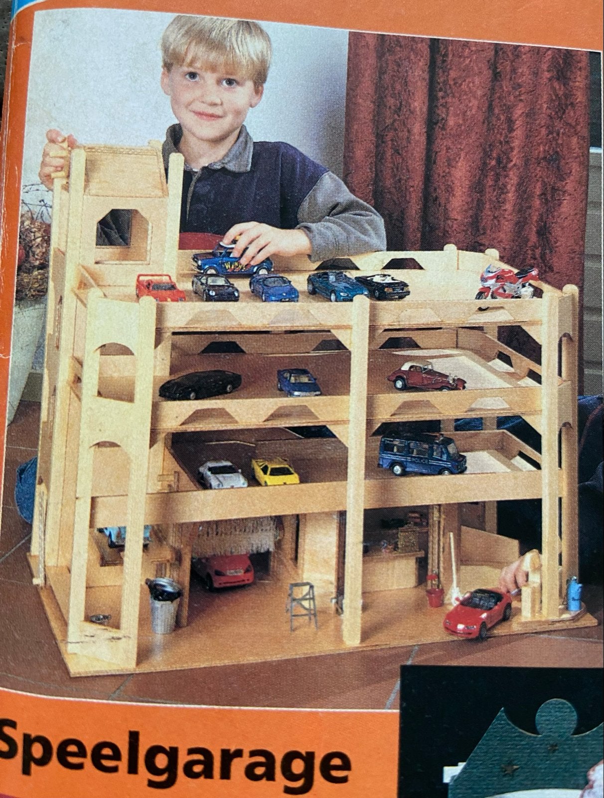 Grote Houten Speelgoed Garage met 3 Verdiepingen, Ophalen, Gebruikt, Overige typen