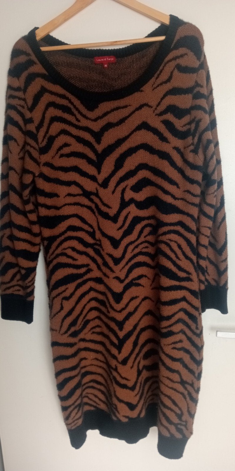 Lange zgan zachte bruine print jurk maat 46, Kleding | Dames, Bruin, Maat 46/48 (XL) of groter, Ophalen of Verzenden, Zo goed als nieuw