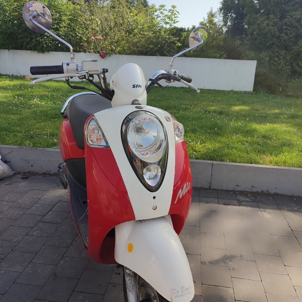 Sym Mio 50, Fietsen en Brommers, Gebruikt, 49 cc, Benzine, Maximaal 25 km/u
