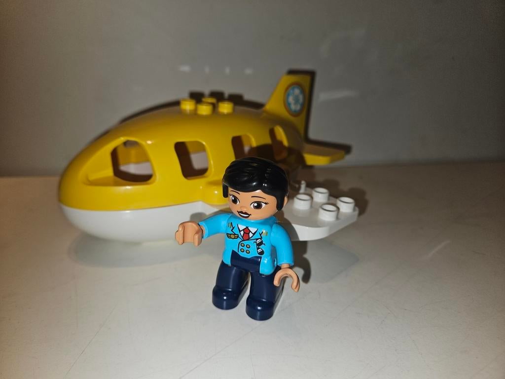 Lego Duplo Geel Vliegtuig met Piloot - Zo goed als nieuw, Ophalen of Verzenden, Zo goed als nieuw, Complete set, Duplo