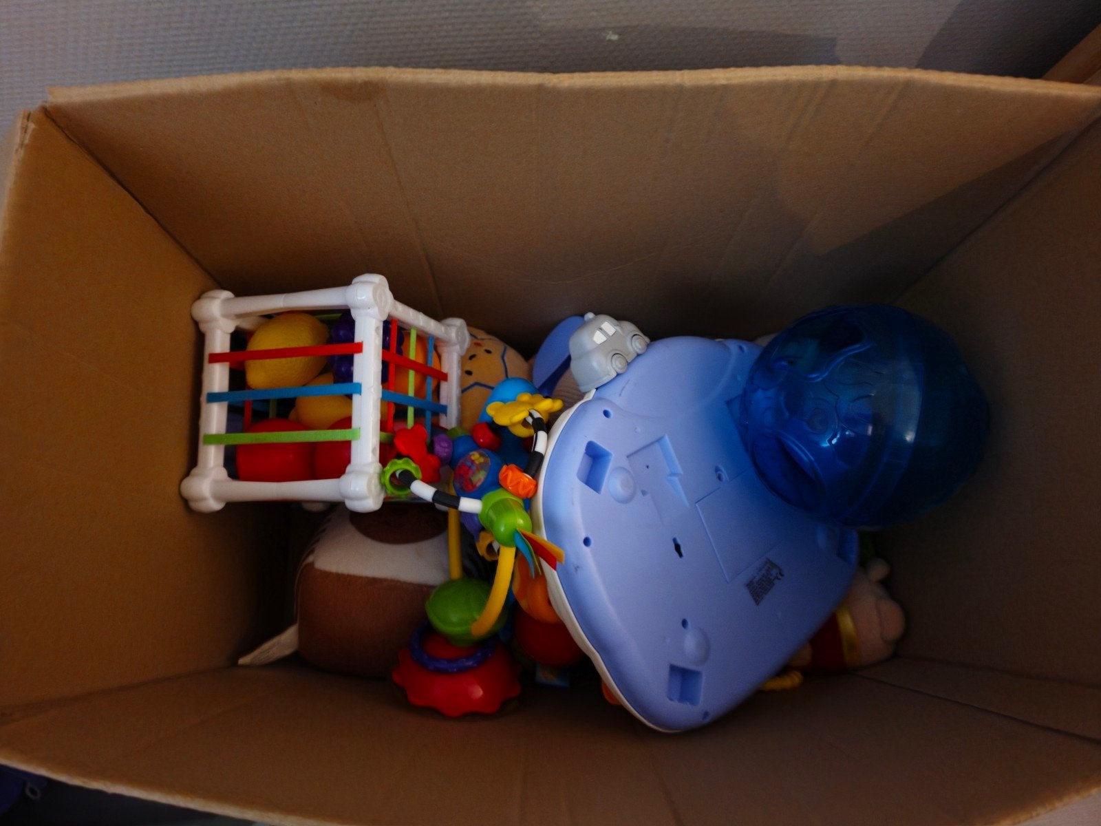 Doos met gratis babyspeelgoed, Ophalen, Gebruikt, Overige merken