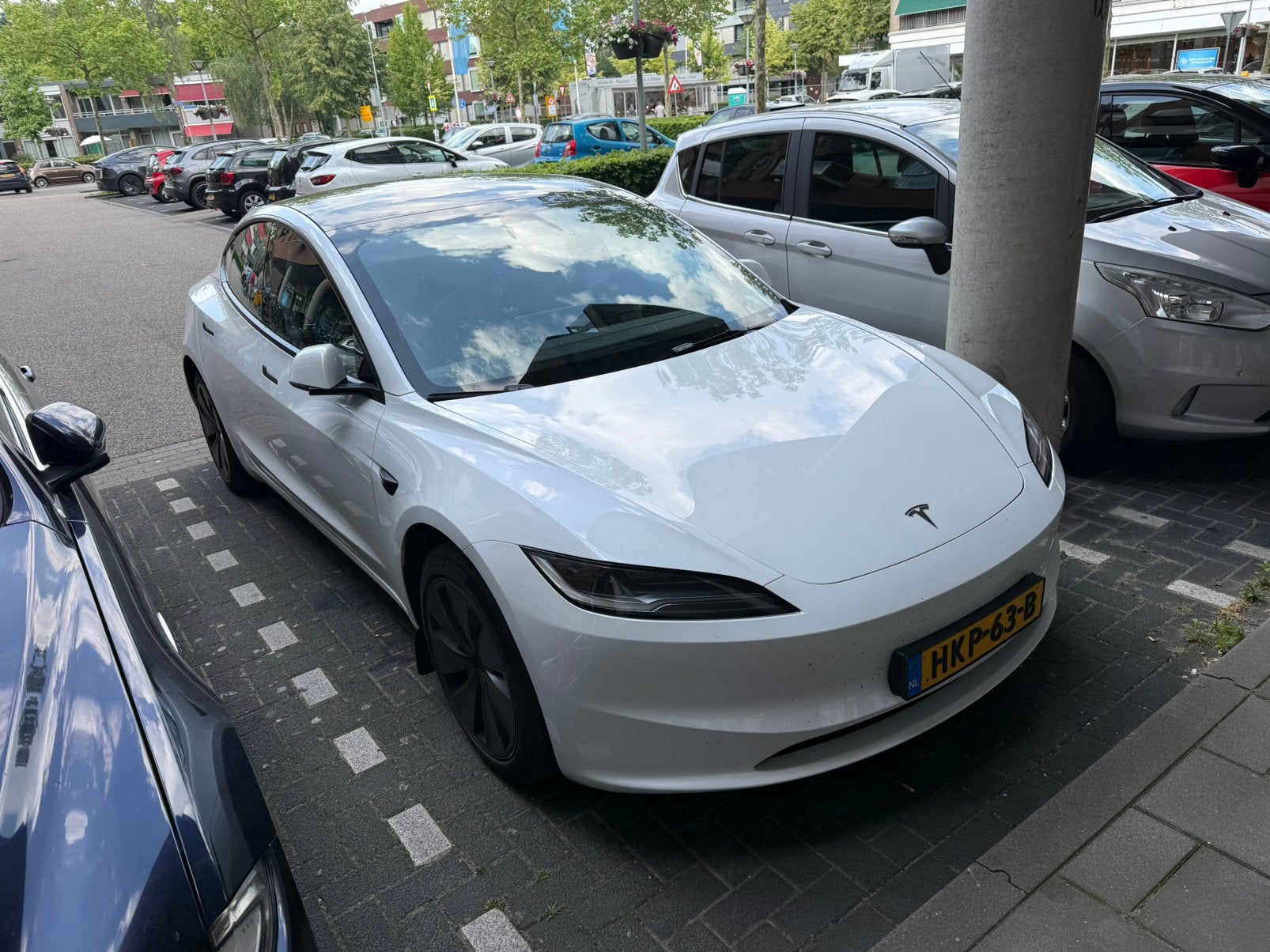 Foto 3 van Tesla Model 3 2023 Wit contractovername (financial)