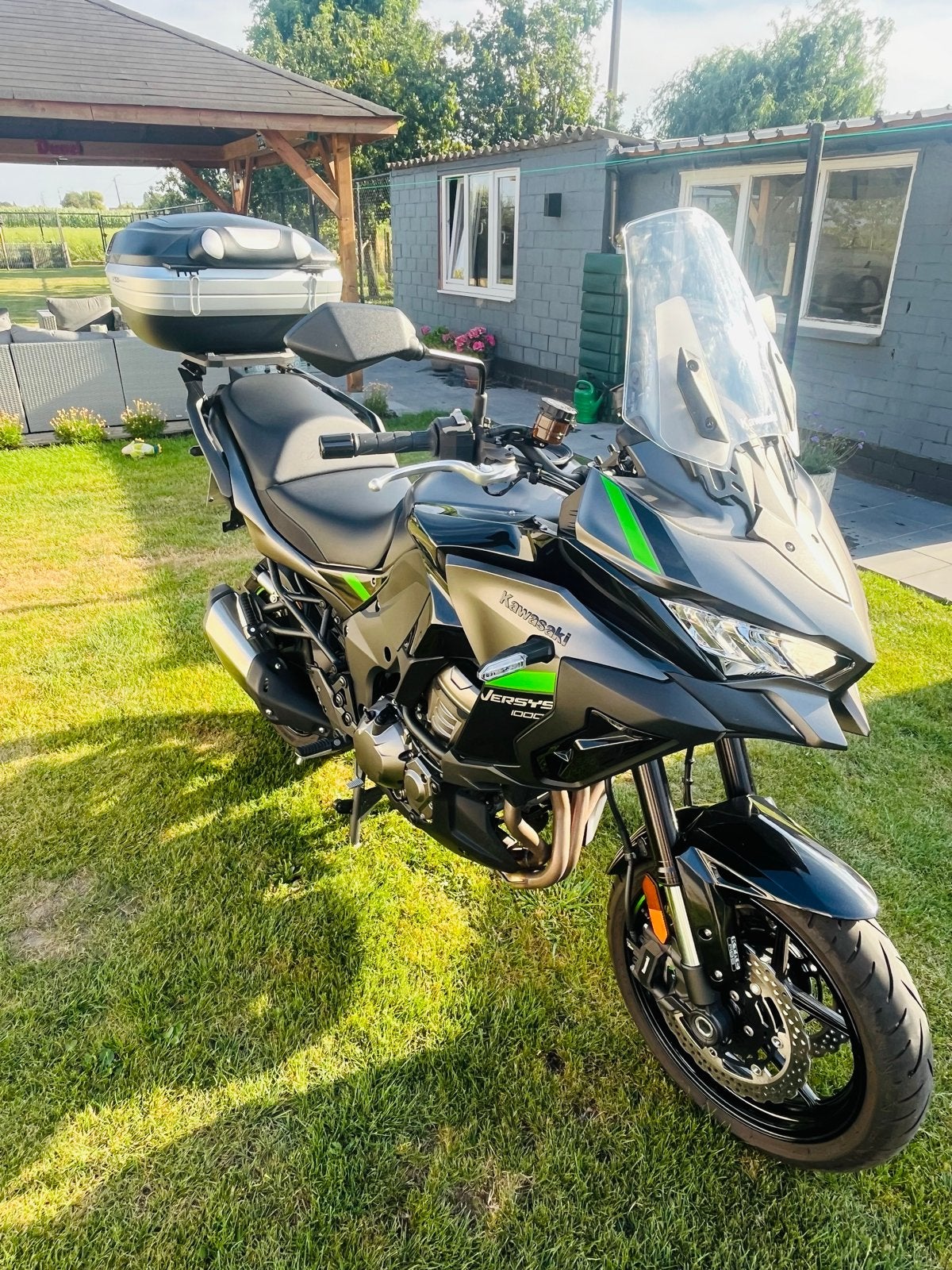 Kawasaki Versys 1000 van 2024 met Givi topkoffer en TomTom, Motoren, Motoren | Kawasaki, 4 cilinders, Motorrijbewijs A, Gebruikt