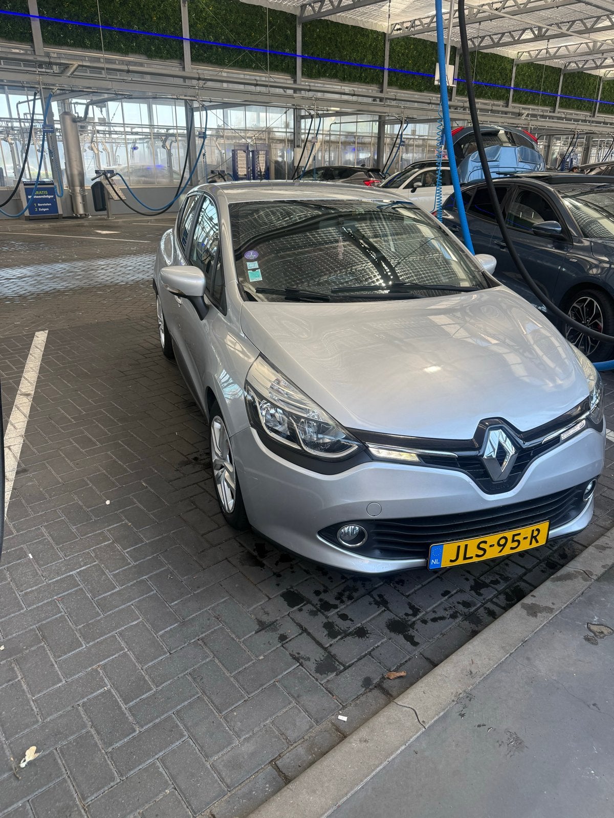Renault Clio 1.2 54KW 5-DRS 2015 Grijs, Auto's, Renault, Voorwielaandrijving, 1200 kg, Handgeschakeld, Particulier