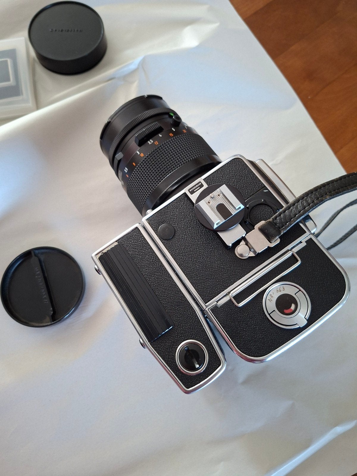 Hasselblad 500 ELX met Carl Zeiss Sonnar 4/150 lens, Ophalen, Gebruikt, Spiegelreflex, Overige Merken