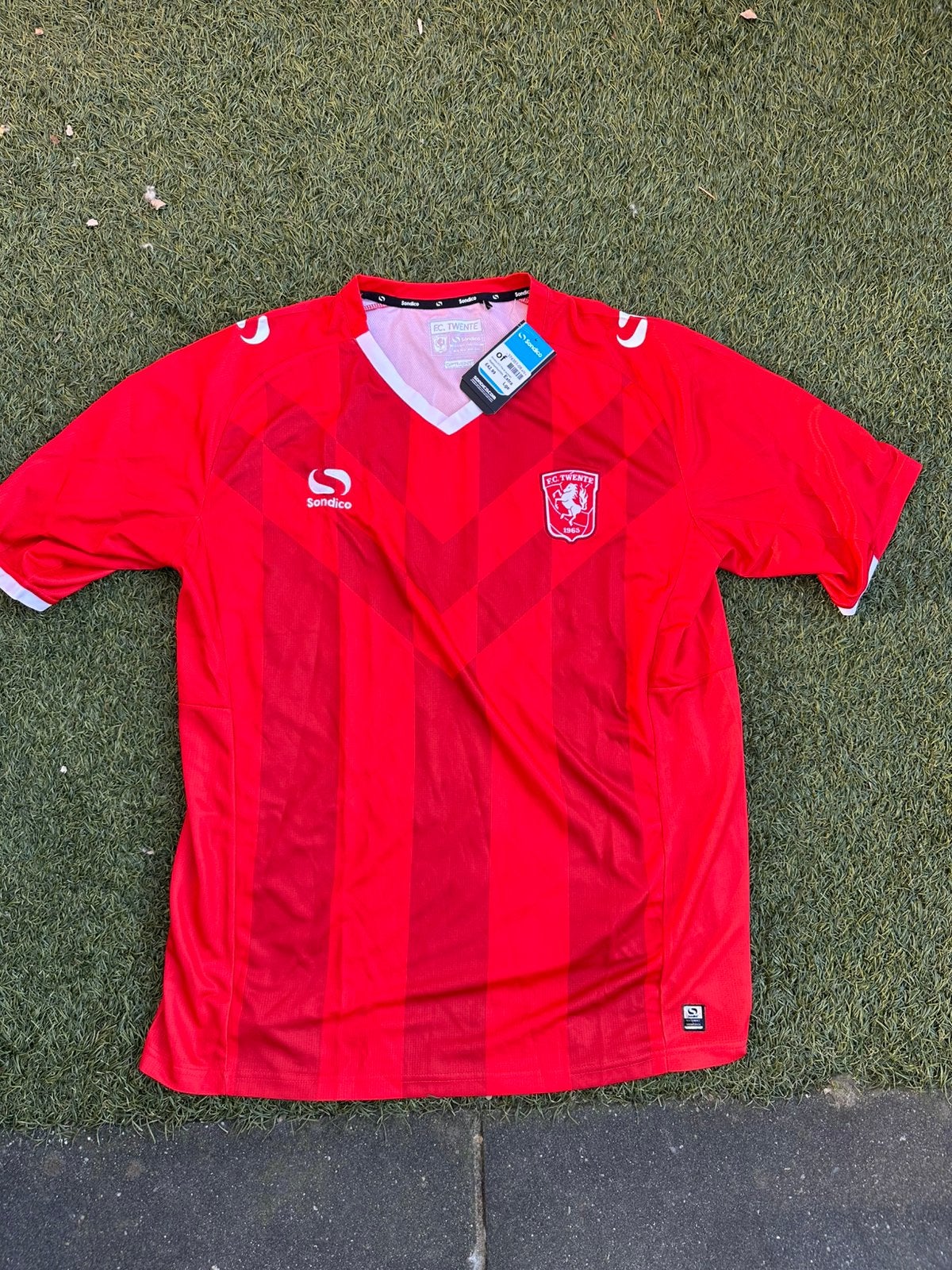 Nieuw rood tshirt van FC Twente, Maat XL, Ophalen of Verzenden, Nieuw, Shirt