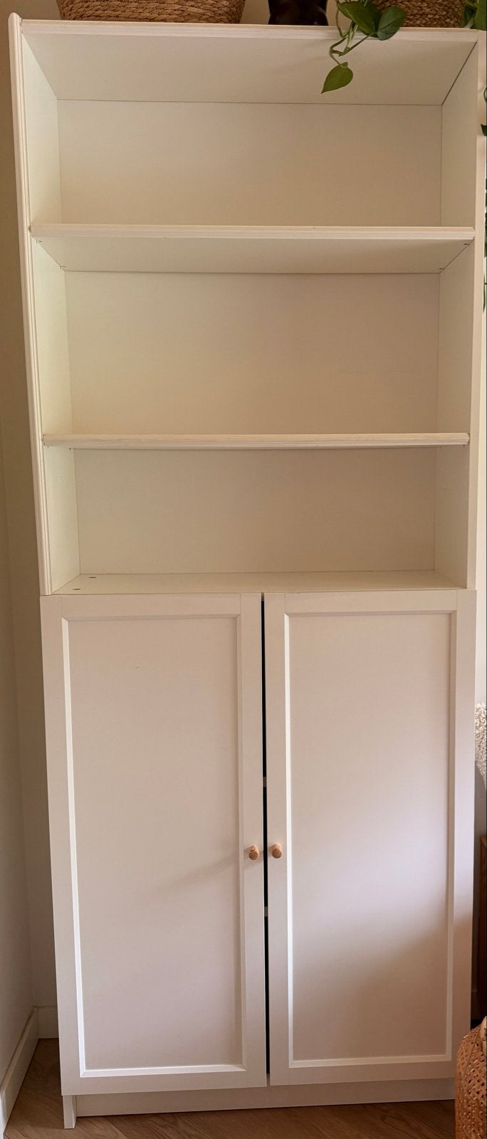 IKEA Billy Boekenkast met deuren - Wit (H200 B80 D28), Huis en Inrichting, Gebruikt, 200 cm of meer, 25 tot 50 cm, Met deur(en)