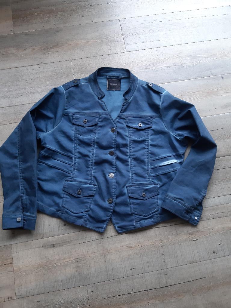 apart blauw spijkerjasje Pescara maat 48/50 - stretch, Kleding | Dames, Jasjes, Kostuums en Pakken, Ophalen, Blauw, Maat 46/48 (XL) of groter