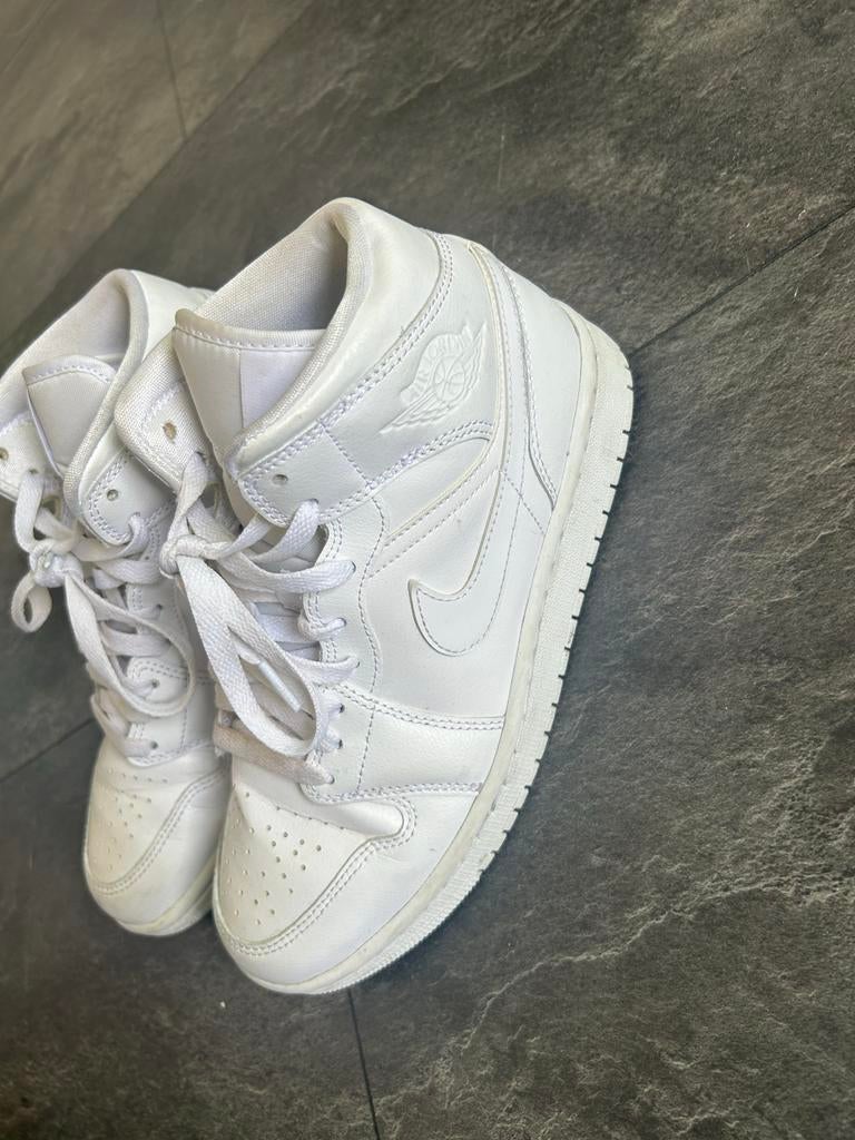 Witte Jordan sneakers, maat 39, Kleding | Dames, Ophalen, Gedragen, Wit, Sneakers of Gympen