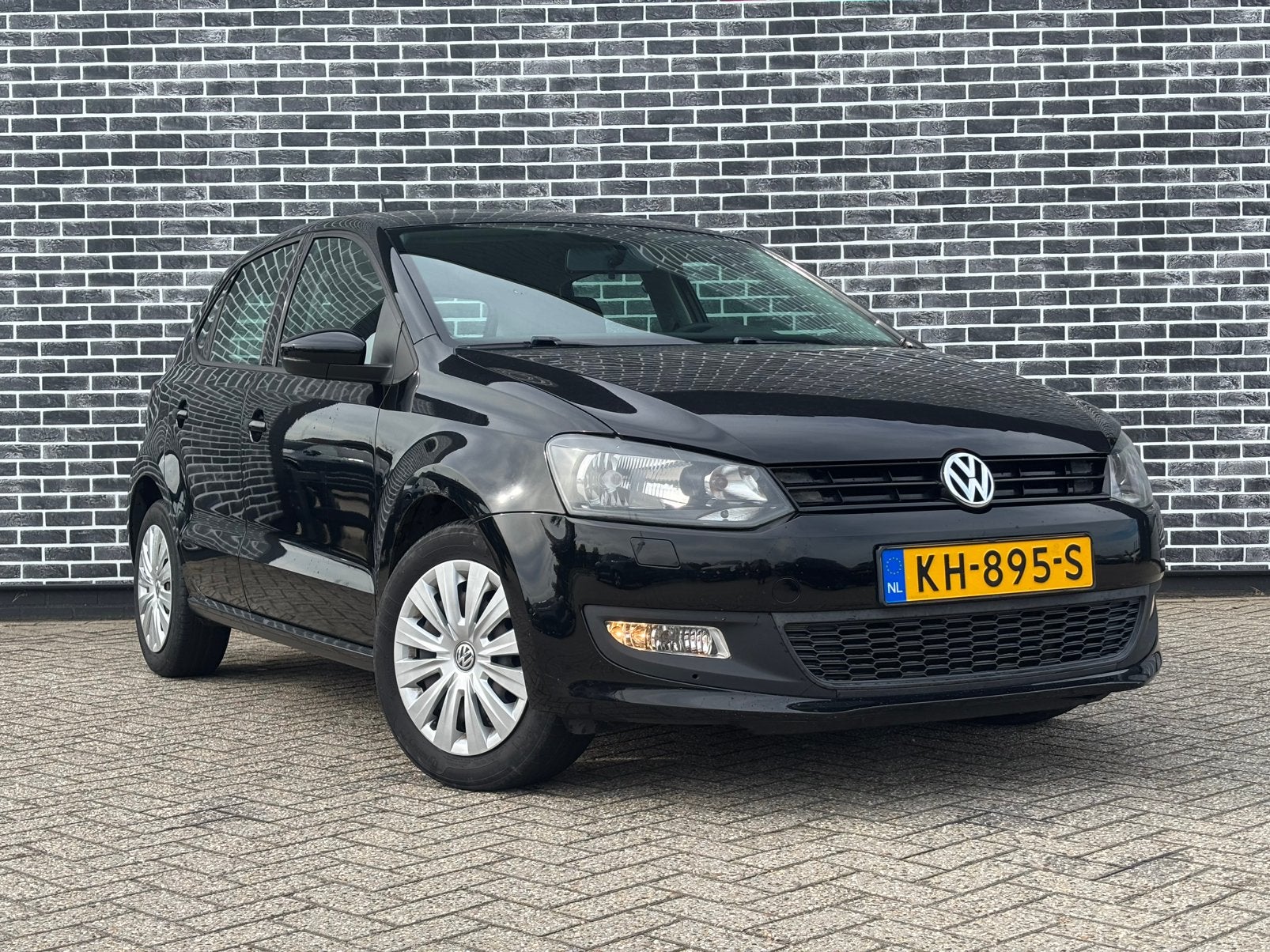 Volkswagen Polo 1.2 6V 44KW 2010 Zwart, Voorwielaandrijving, 967 kg, 40 €/maand, Zwart