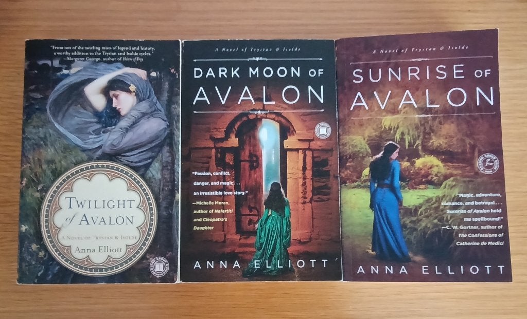 Twilight of Avalon, complete serie, Ophalen, Gelezen, Anna Elliott