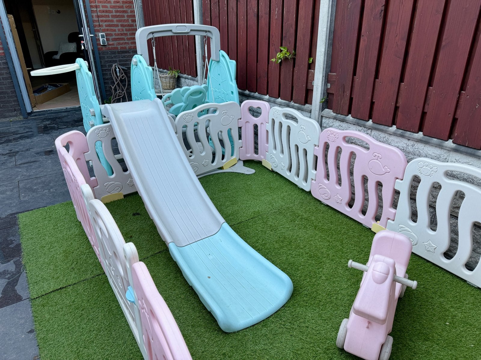 Playpen Grondbox + Glijbaan Schommel Set 14 Panelen + Paard, Ophalen, Zo goed als nieuw, Glijbaan