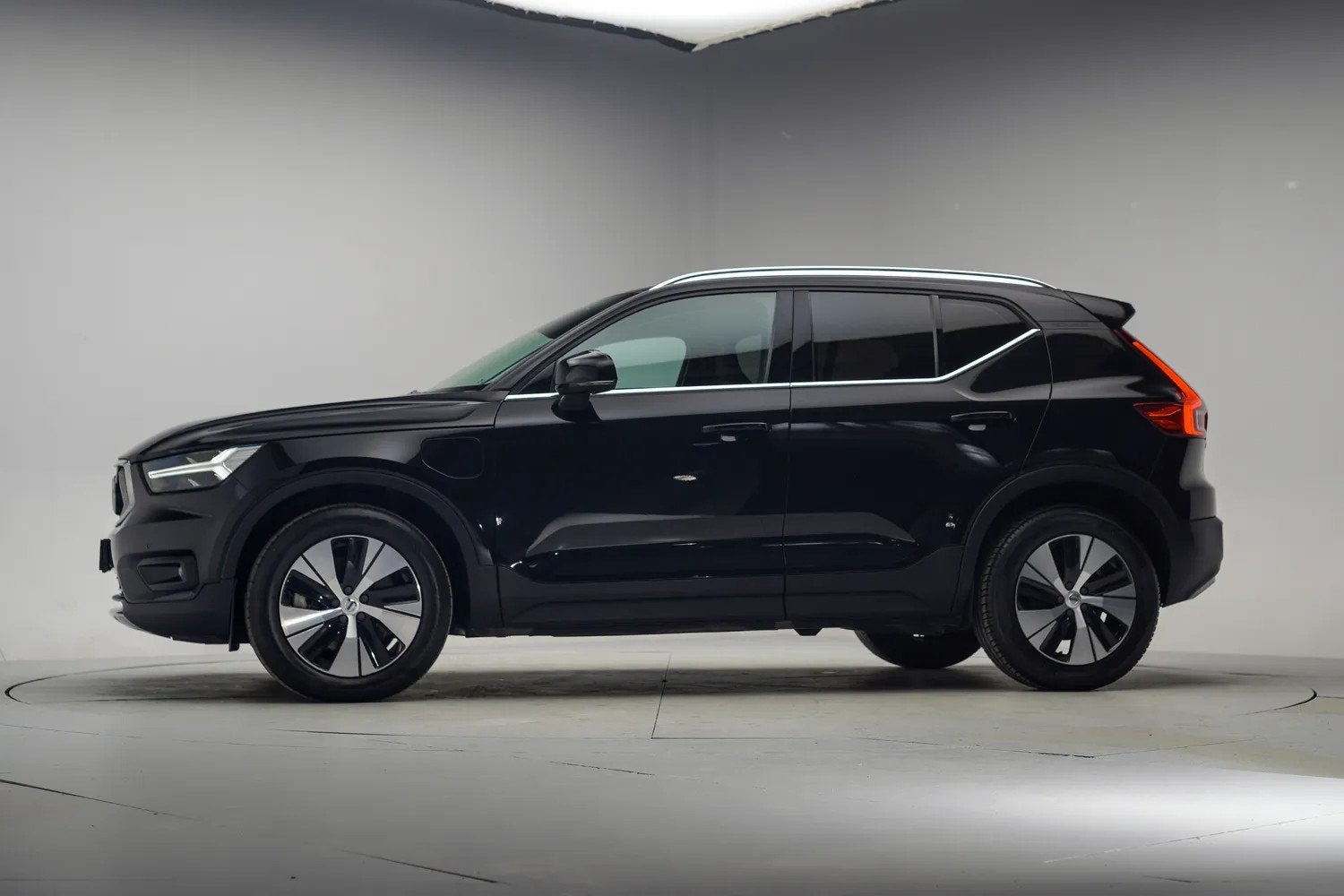 Volvo XC40 1.5 T5 Plug-in hybrid Plus Bright Aut. [ Adapt.cr, Automaat, Zwart, Bedrijf, Adaptive Cruise Control