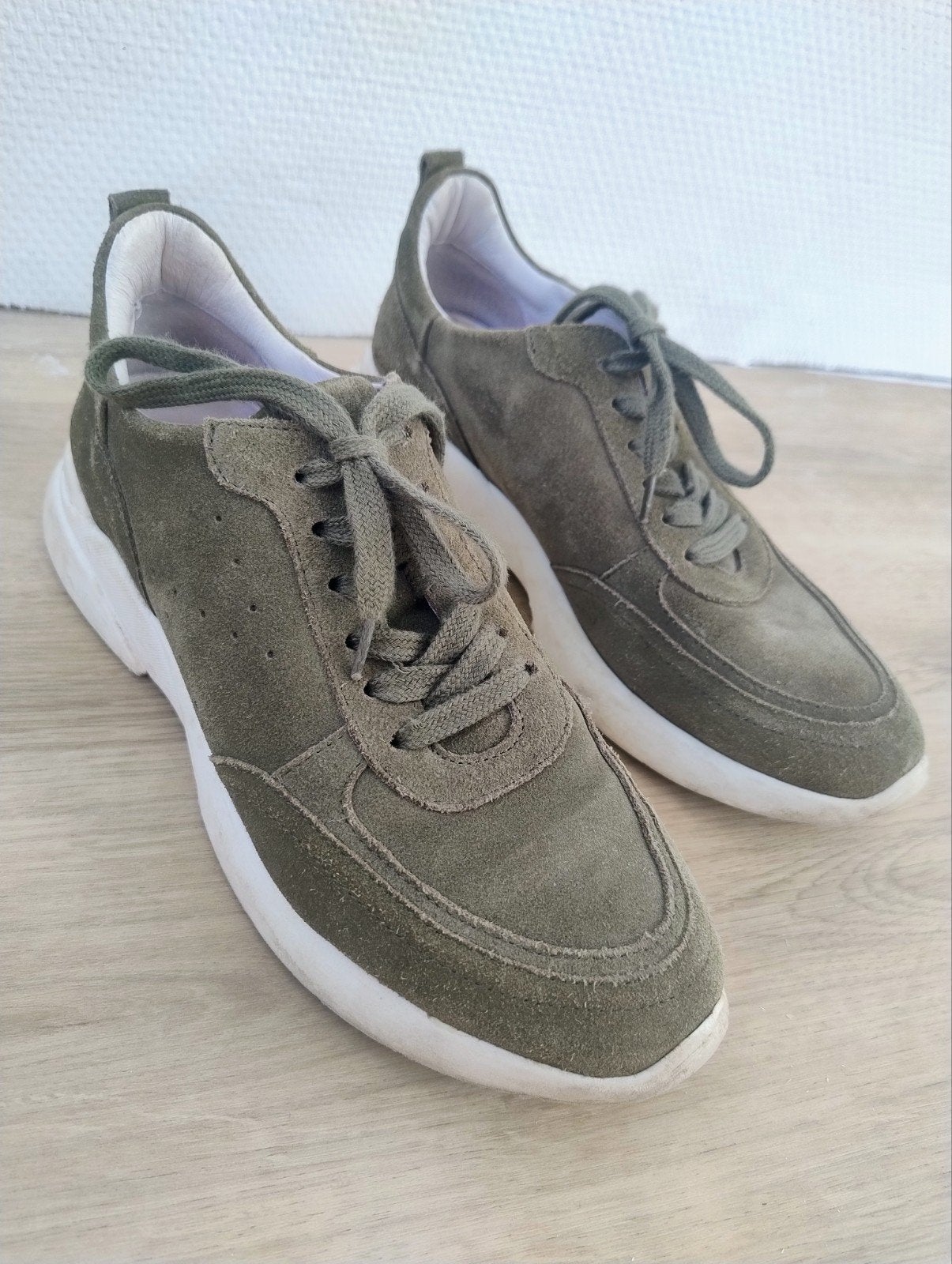 Zusss suède dames sneakers schoenen maat 40 groen olijfgroen, Ophalen of Verzenden, Sneakers of Gympen, Groen, Zusss