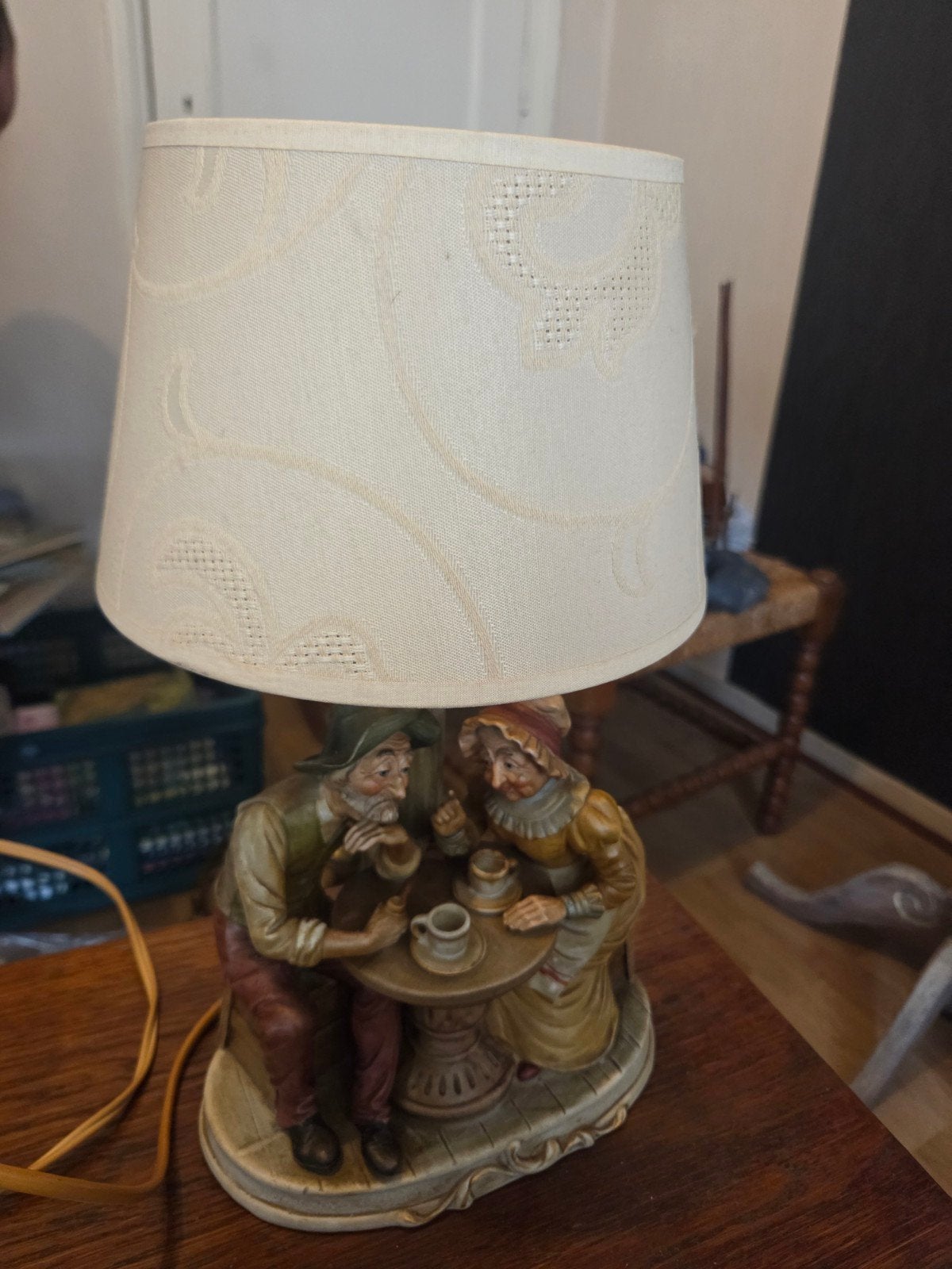 Vintage Tafellamp met Beeldje van Oudere Man en Vrouw, Ophalen of Verzenden