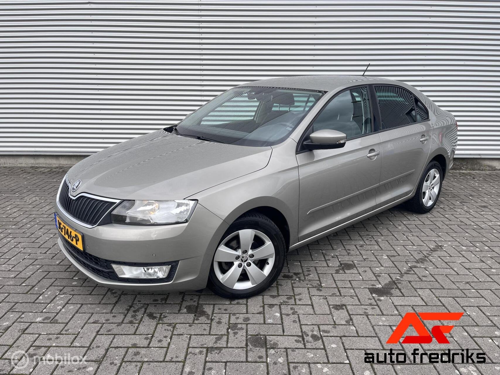 Skoda Rapid 1.2 TSI Greentech JOY | Automaat |, Auto's, Gebruikt, Euro 6, 4 cilinders, 49 €/maand