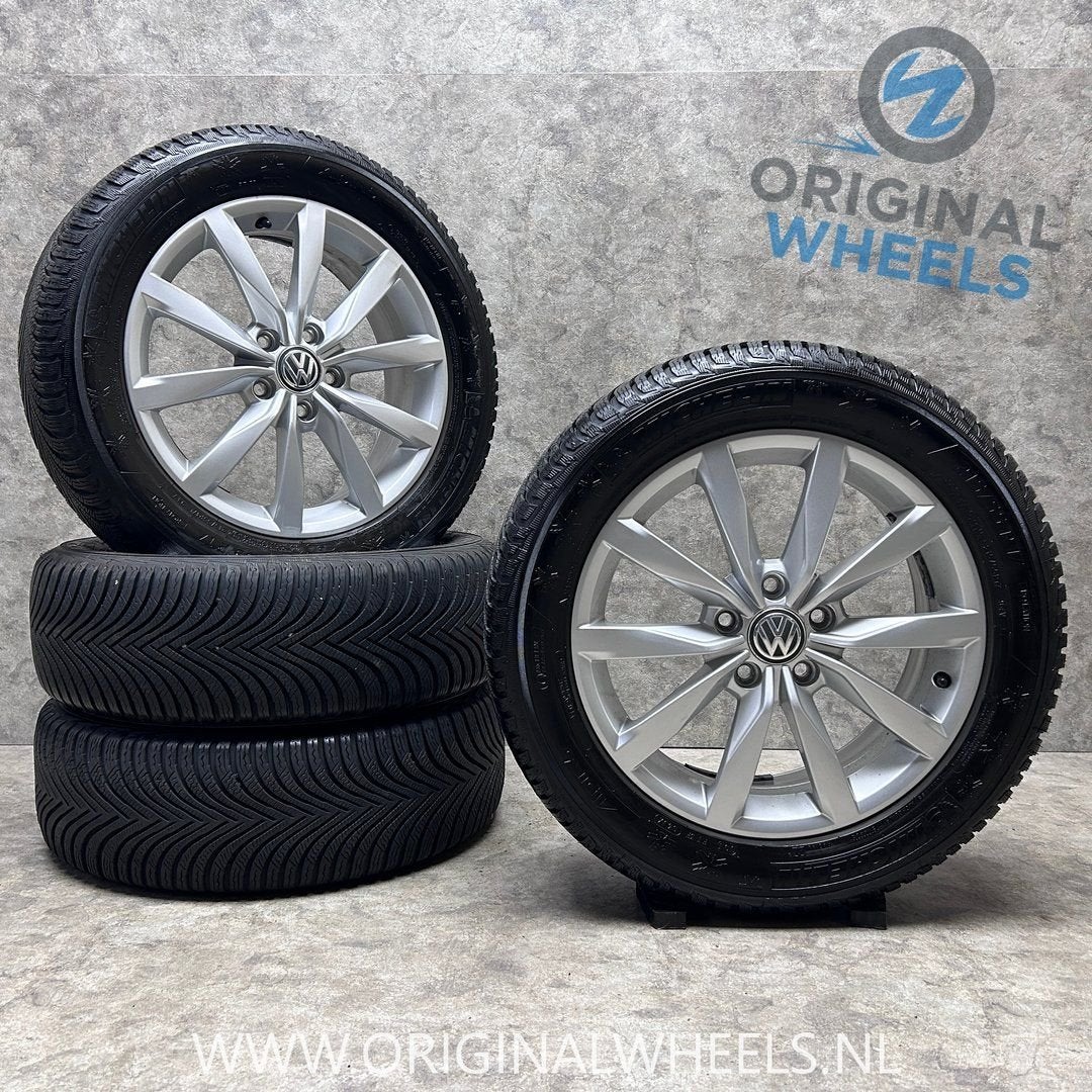 17 inch originele Dijon velgen + winterbanden VW Caddy Cargo