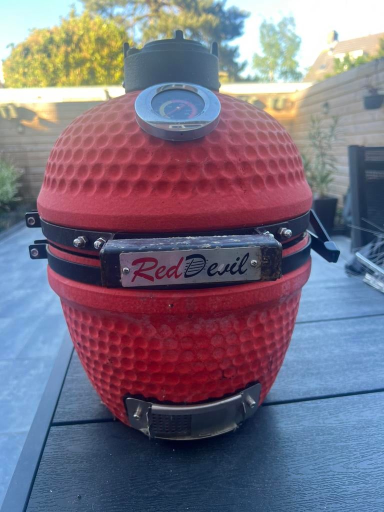BBQ Red Devil Kamado Grill - Compact en Krachtig, Ophalen of Verzenden, Gebruikt
