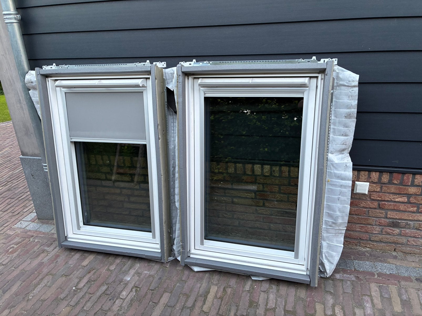 VELUX dubbel set MK06 78x118 wit dakraam kantelraam, Doe-het-zelf en Verbouw, Kozijnen en Schuifpuien, Ophalen, Gebruikt, Raamkozijn