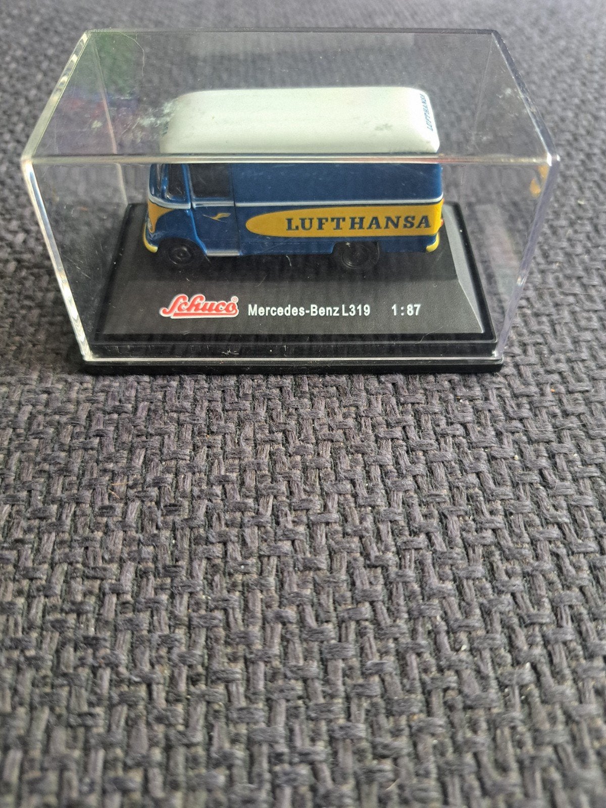 schuco model mercedes benz l319 "lufthansa", West germany, Ophalen of Verzenden, Zo goed als nieuw, N.b