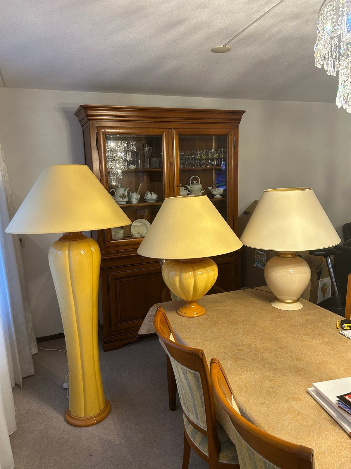 Set van 3 klassieke lampen: 1 vloerlamp, 2 tafellampen, Ophalen, Keramiek, E27 (groot), Zo goed als nieuw