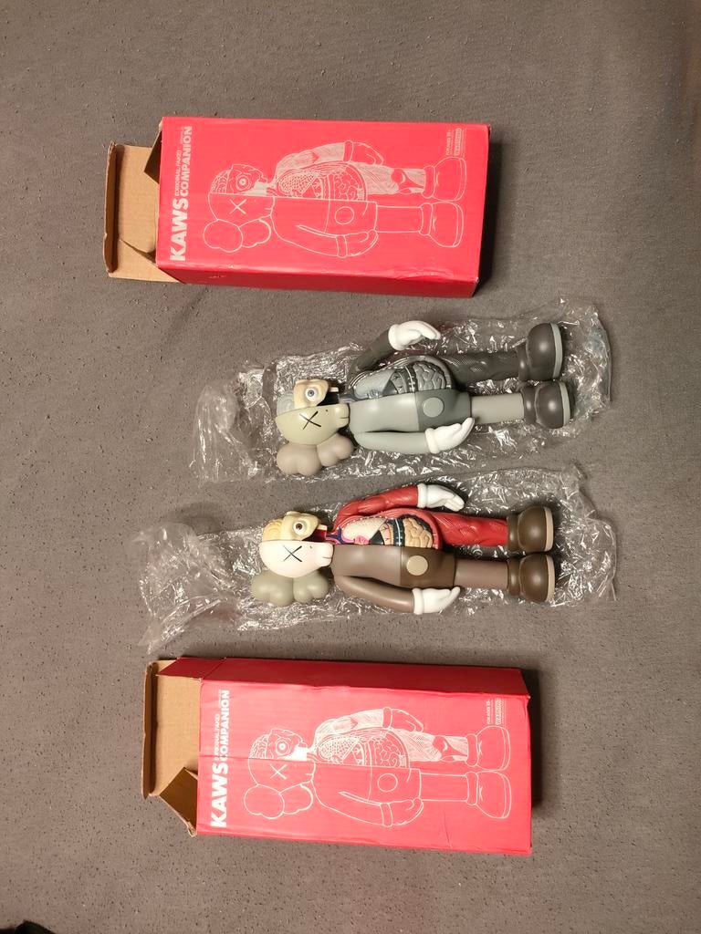 KAWS Open Edition figuren, set van 2, Ophalen of Verzenden