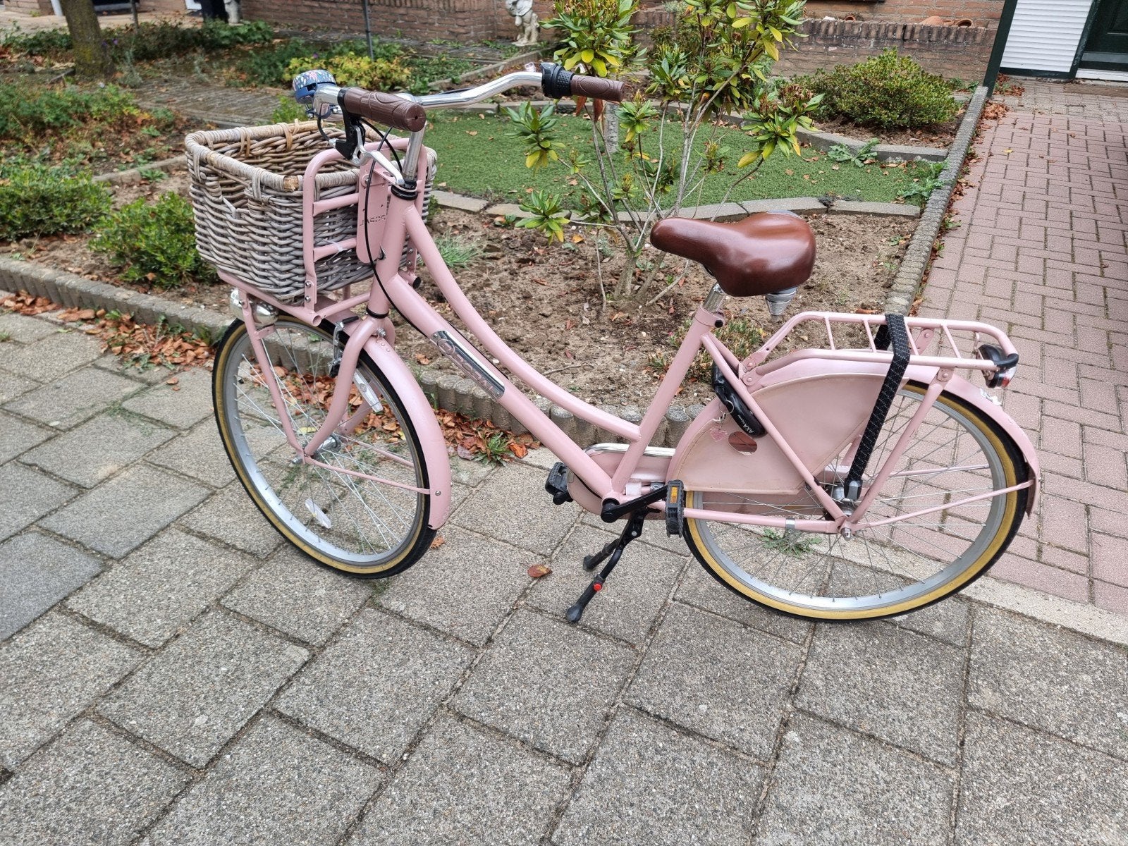 Popal 26 inch Meisjesfiets met Mand - Roze, Fietsen en Brommers, 26 inch of meer, Terugtraprem, Gebruikt, Ophalen of Verzenden