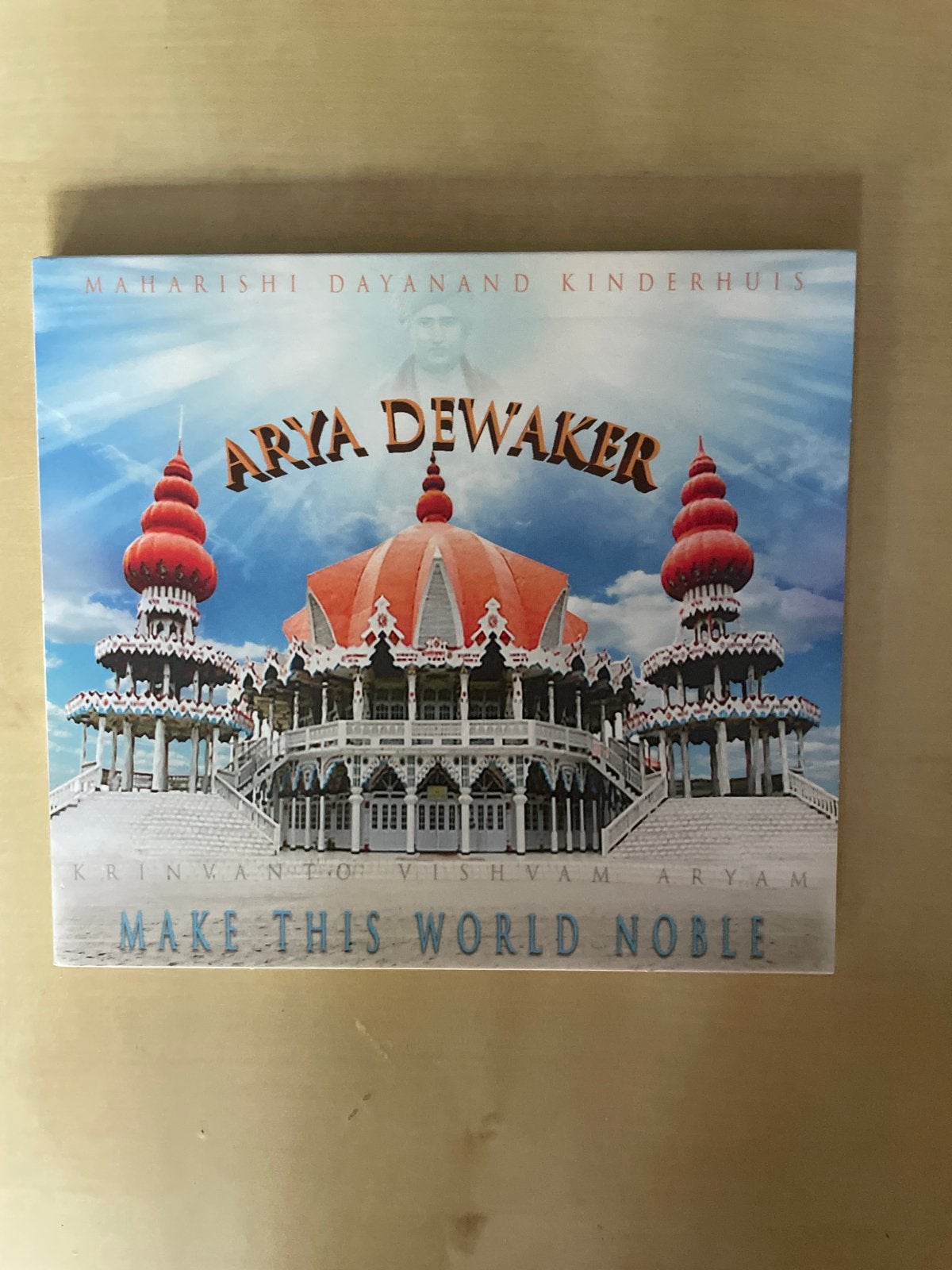 Arya Dewaker - Make This World Noble CD, Meditatie, Ophalen of Verzenden, Inclusief boekje, Nieuw in verpakking