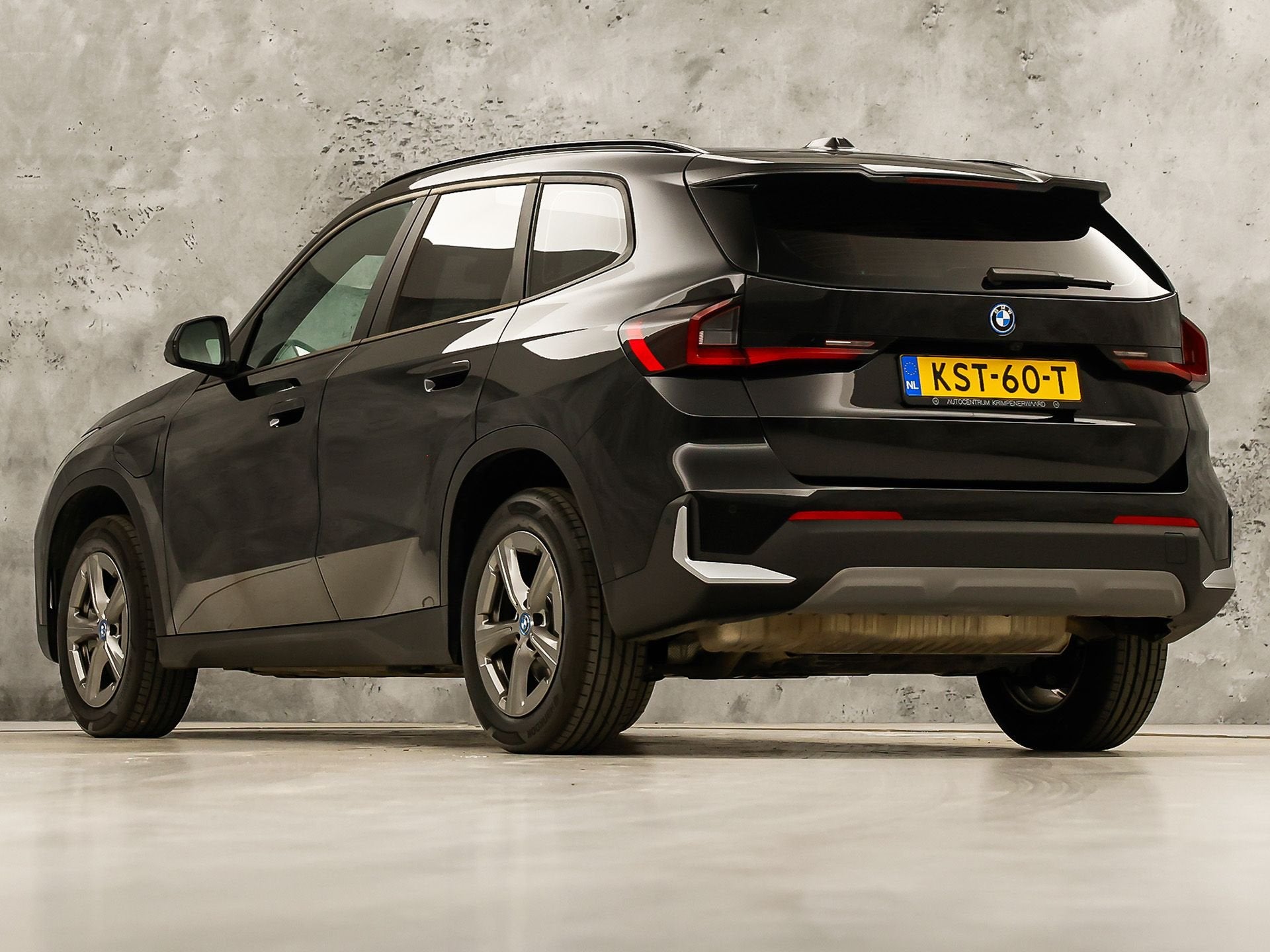 BMW X1 xDrive25e Sport Automaat 245Pk (APPLE CARPLAY, HEAD-U, Auto's, Gebruikt, Lichtsensor, Zwart, Bedrijf