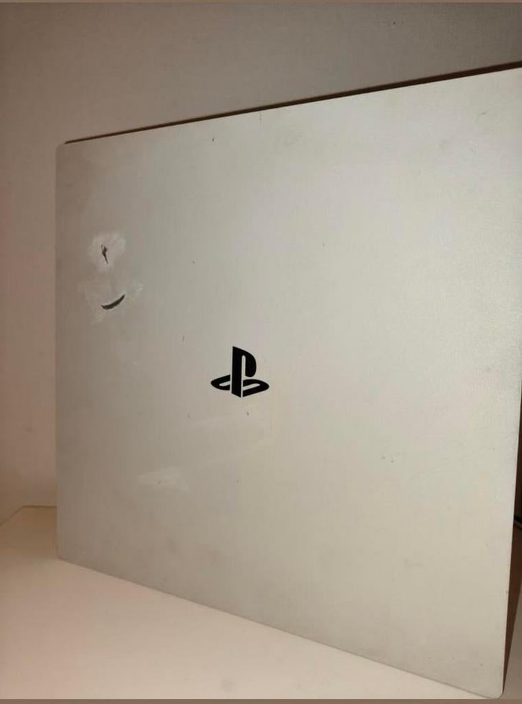 Witte PS4 Pro CUH-7116B - GoldHEN compatibel, zeer stil, Spelcomputers en Games, Spelcomputers | Sony PlayStation 4, Ophalen of Verzenden