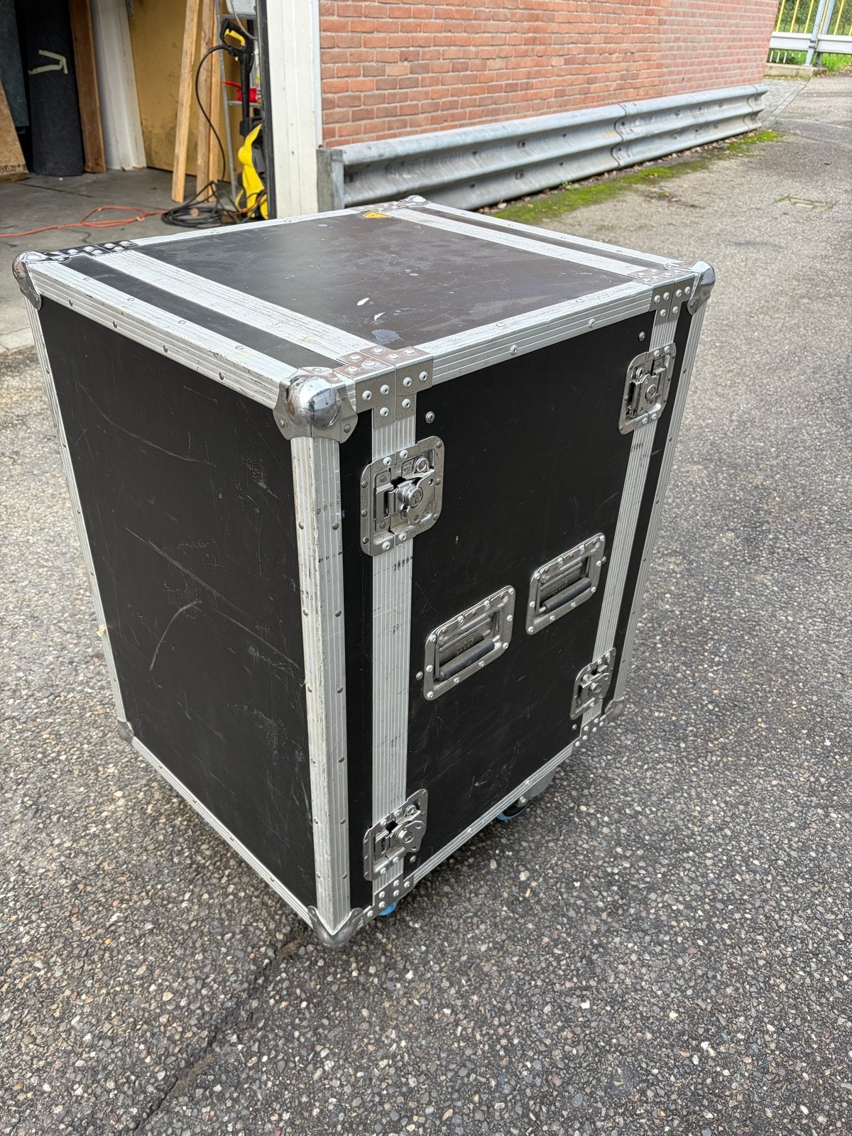 Gebruikte Flightcase 19 inch Zwart, Ophalen, Gebruikt, Overige instrumenten, Flightcase