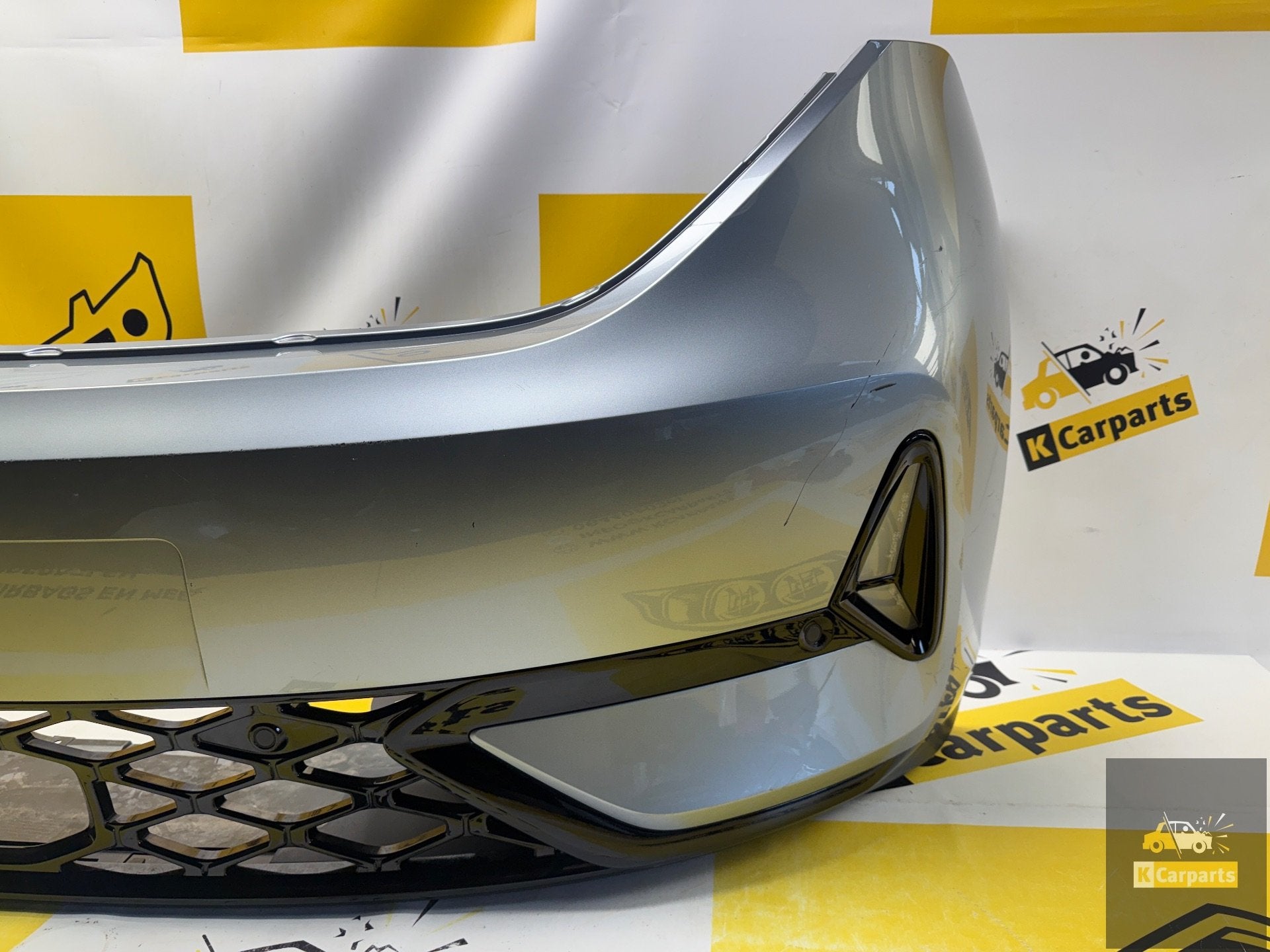 Volkswagen Vw ID Buzz GTX Voorbumper 1T3807221C Compleet 6XP, Gebruikt, Volkswagen AG, Bumper, Berliner Ring 2
38440  Wolfsburg, DE