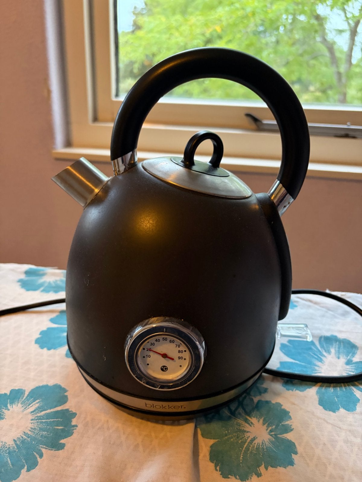 Blokker waterkoker met temperatuurmeter, 1 tot 2 liter, Ophalen, Zo goed als nieuw, Draadloos