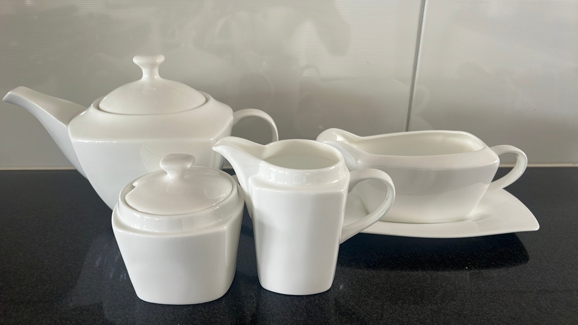 Cashmere Theepot, melk en suikerpotje, jus/sauskom, Ophalen, Overige typen, Zo goed als nieuw, Overige stijlen