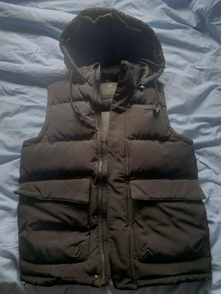 Zwarte Bodywarmer Maat XS met Capuchon, Ophalen of Verzenden, Zo goed als nieuw, Maat 46 (S) of kleiner, Zwart