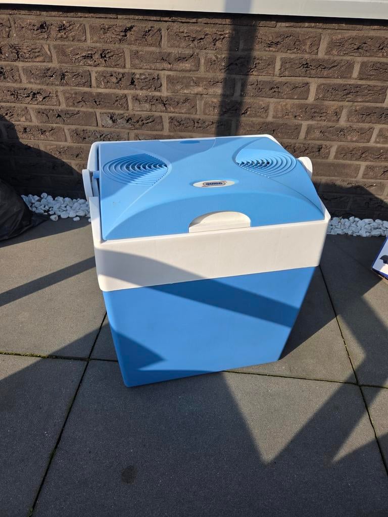 Koelbox Quigg in goede staat, Caravans en Kamperen, Koelboxen, Zo goed als nieuw, Koelbox, Elektrisch, Ophalen