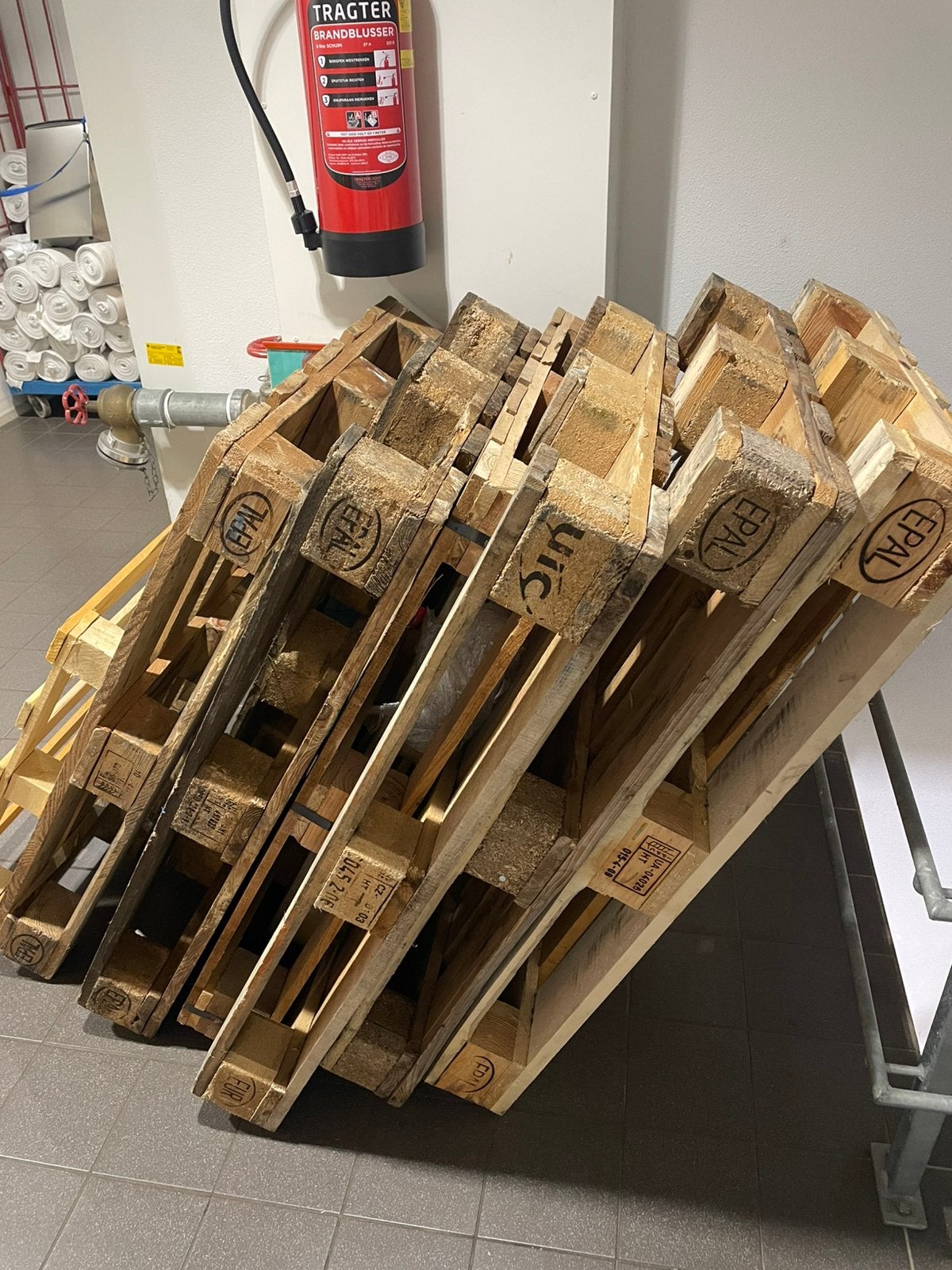 Gratis houten pallets, Doe-het-zelf en Verbouw, Hout en Planken, Ophalen, Minder dan 25 mm, Zo goed als nieuw, Pallet