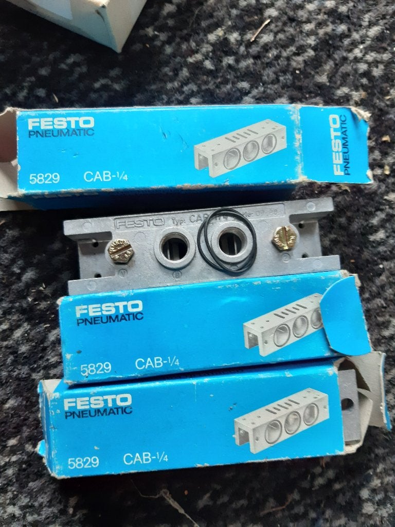 FESTO PNEUMATIC , CAB 1/4 , 5829  3 STUKS,, Hobby en Vrije tijd, Elektronica-componenten, Ophalen of Verzenden, Nieuw