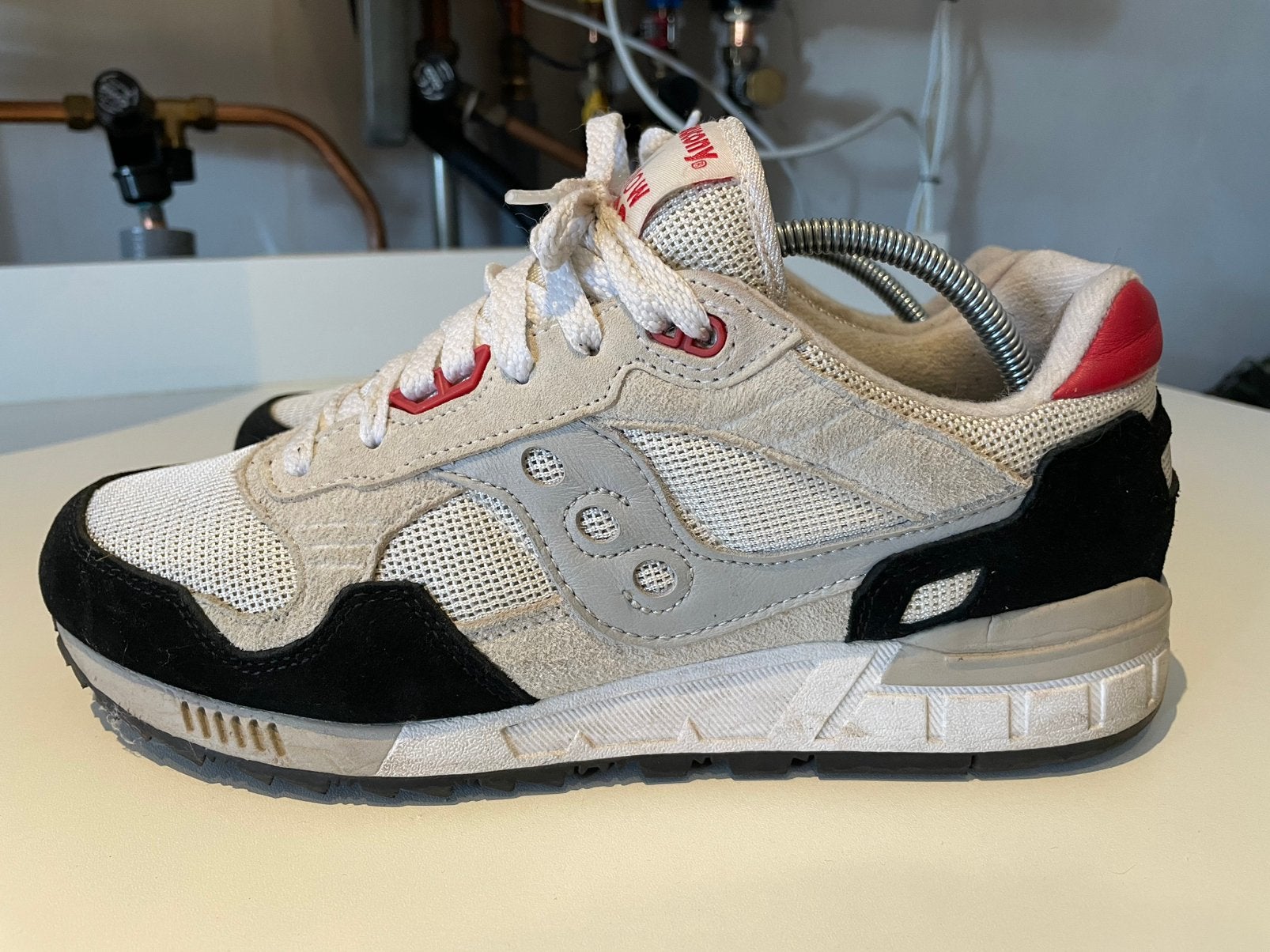 Saucony Shadow 5000 maat 42, Overige kleuren, Sportschoenen, Ophalen of Verzenden, Gedragen