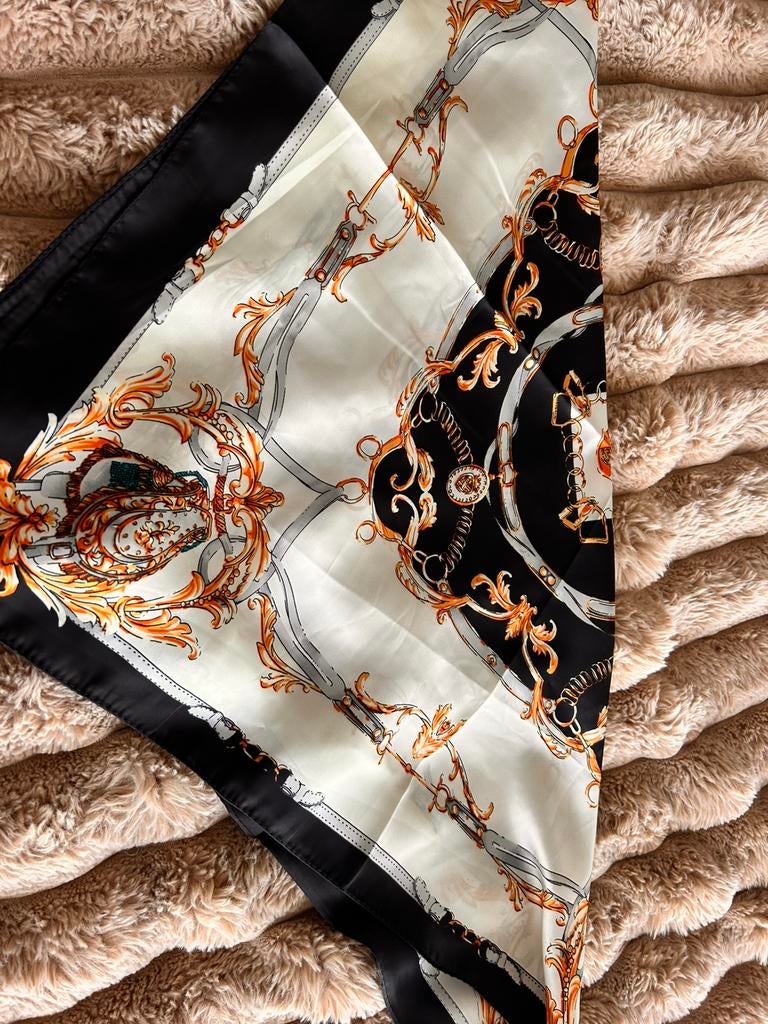 Luxe sjaaltje sjaal scarf 70x70cm, Kleding | Dames, Mutsen, Sjaals en Handschoenen, Ophalen of Verzenden, Nieuw, Maat 38/40 (M)