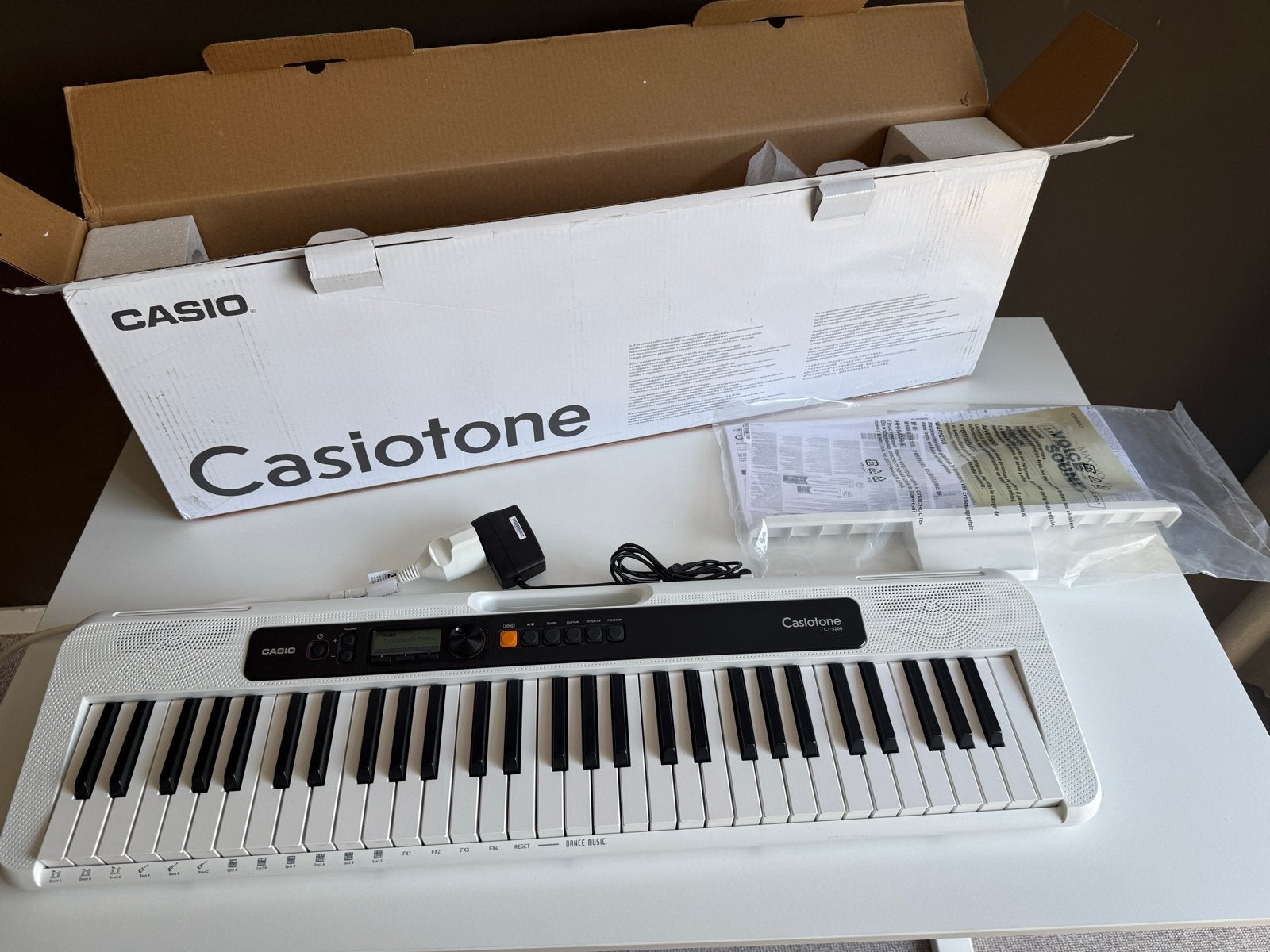 Casio Casiotone CT-S200 Wit - Perfecte staat, Ophalen, Casio, 61 toetsen, Zo goed als nieuw