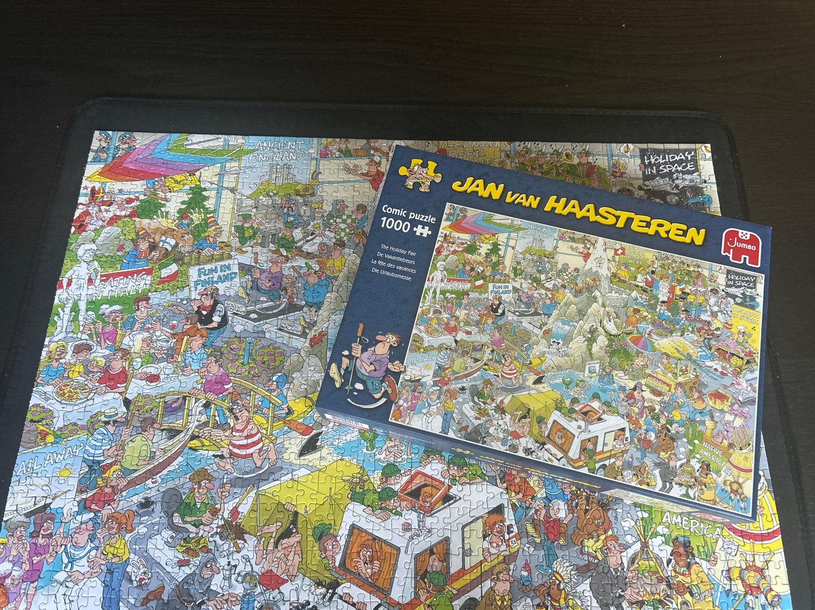 Jan van Haasteren De Vakantiebeurs 1000 stukjes, Ophalen of Verzenden, 500 t/m 1500 stukjes, Zo goed als nieuw, Legpuzzel